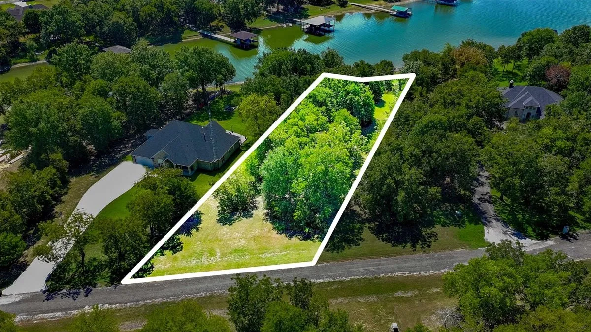 Unimproved Land For Sale in Navarro County , TBD Lot 27 Embarcadero, Kerens, Texas 75144, 0, 0, Garage spaces, 0 Sqft, built in 0, mls#21384464, Real Estate Agent in Kerens, Homes For Sale in Navarro county, Homes For Sale in Kerens, Realtor in Kerens Texas, Real Estate Brokerage Independent Realty Texas, Luminita Cordes Realtor