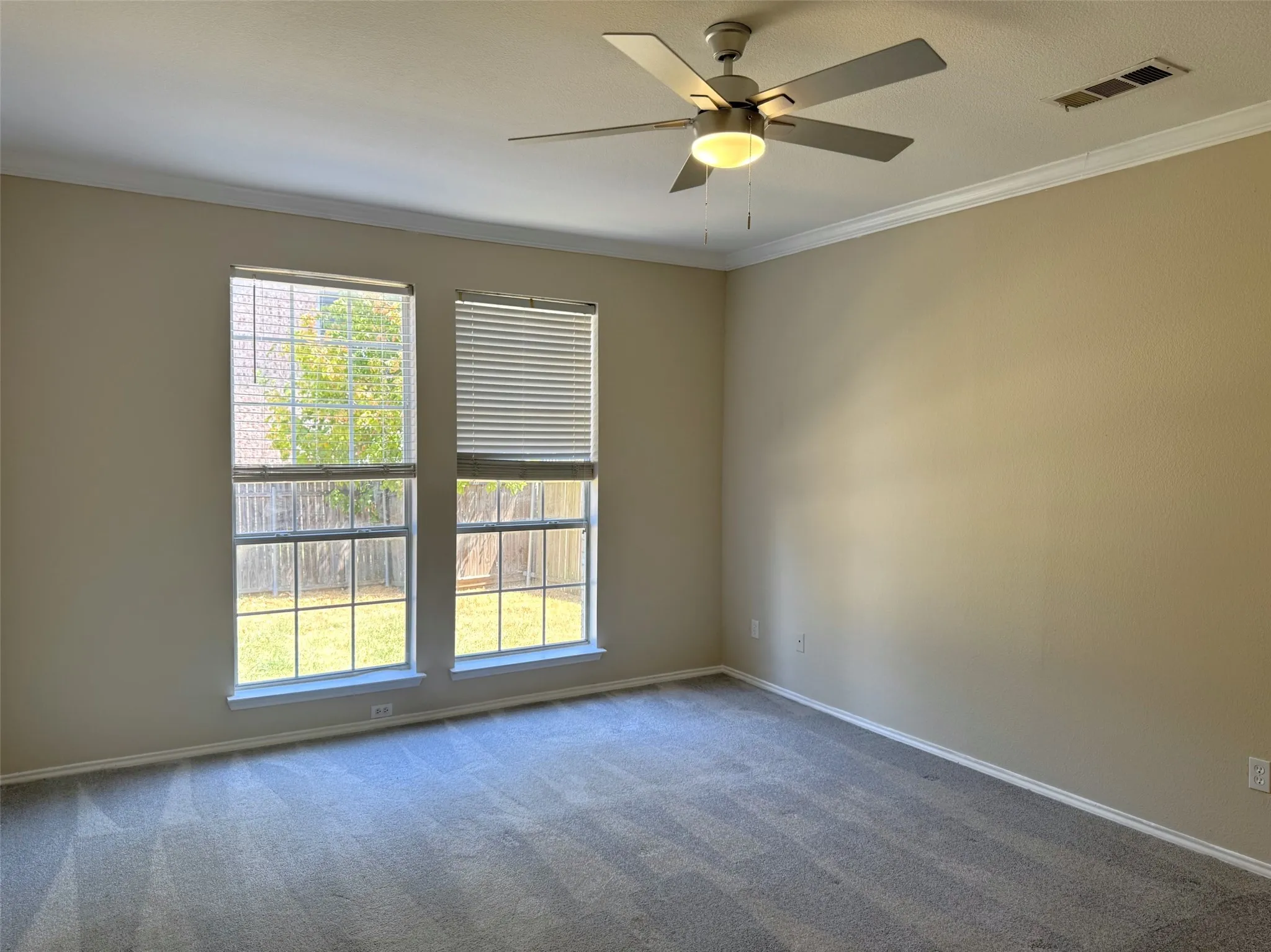 Single Family Residence For Rent in Denton County , 3204 Windridge Lane, Corinth, Texas 76208, 4 Bedroom, 3 Bathroom, 2 Garage spaces, 2,195 Sqft, built in 1999, mls#21382916, Real Estate Agent in Corinth, Homes For Rent in Denton county, Homes For Rent in Corinth, Realtor in Corinth Texas, Real Estate Brokerage Independent Realty Texas, Luminita Cordes Realtor