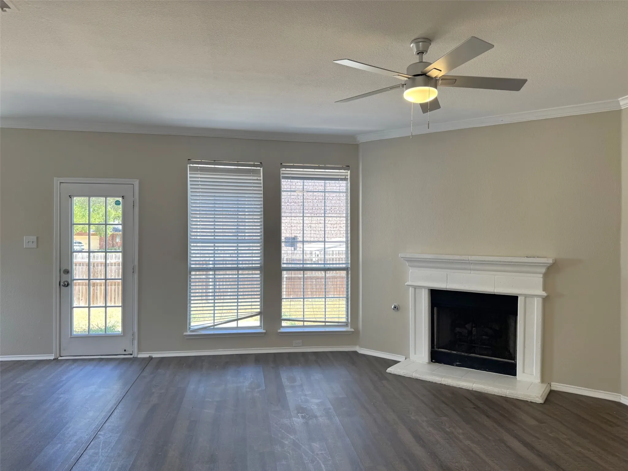 Single Family Residence For Rent in Denton County , 3204 Windridge Lane, Corinth, Texas 76208, 4 Bedroom, 3 Bathroom, 2 Garage spaces, 2,195 Sqft, built in 1999, mls#21382916, Real Estate Agent in Corinth, Homes For Rent in Denton county, Homes For Rent in Corinth, Realtor in Corinth Texas, Real Estate Brokerage Independent Realty Texas, Luminita Cordes Realtor