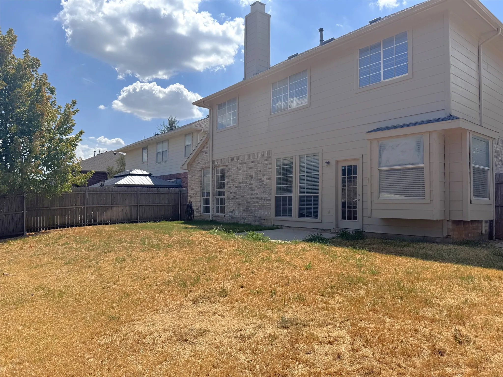 Single Family Residence For Rent in Denton County , 3204 Windridge Lane, Corinth, Texas 76208, 4 Bedroom, 3 Bathroom, 2 Garage spaces, 2,195 Sqft, built in 1999, mls#21382916, Real Estate Agent in Corinth, Homes For Rent in Denton county, Homes For Rent in Corinth, Realtor in Corinth Texas, Real Estate Brokerage Independent Realty Texas, Luminita Cordes Realtor
