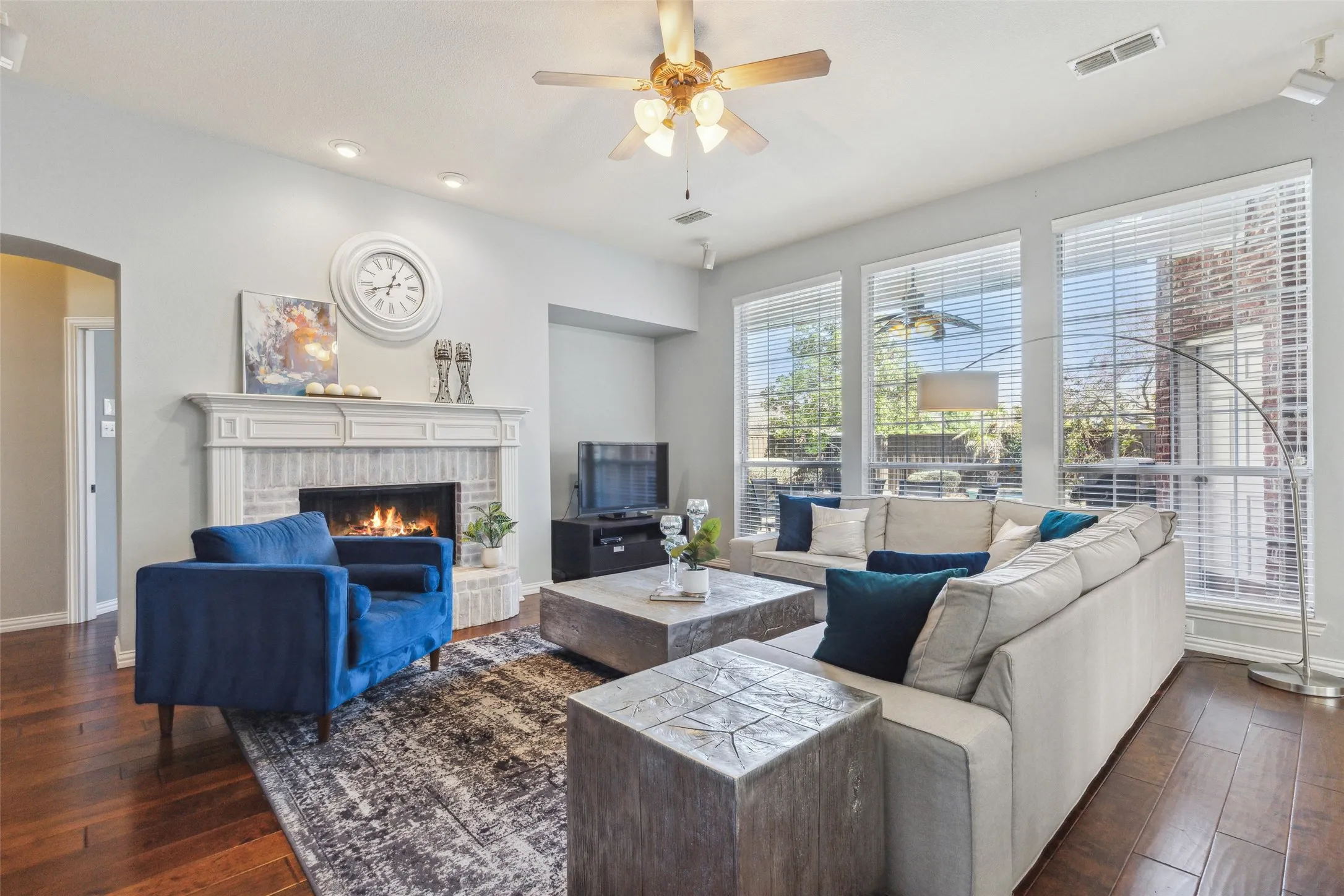 Single Family Residence For Rent in Denton County , 9740 Plains Circle, Frisco, Texas 75033, 4 Bedroom, 4 Bathroom, 2 Garage spaces, 3,674 Sqft, built in 2001, mls#21381984, Real Estate Agent in Frisco, Homes For Rent in Denton county, Homes For Rent in Frisco, Realtor in Frisco Texas, Real Estate Brokerage Independent Realty Texas, Luminita Cordes Realtor