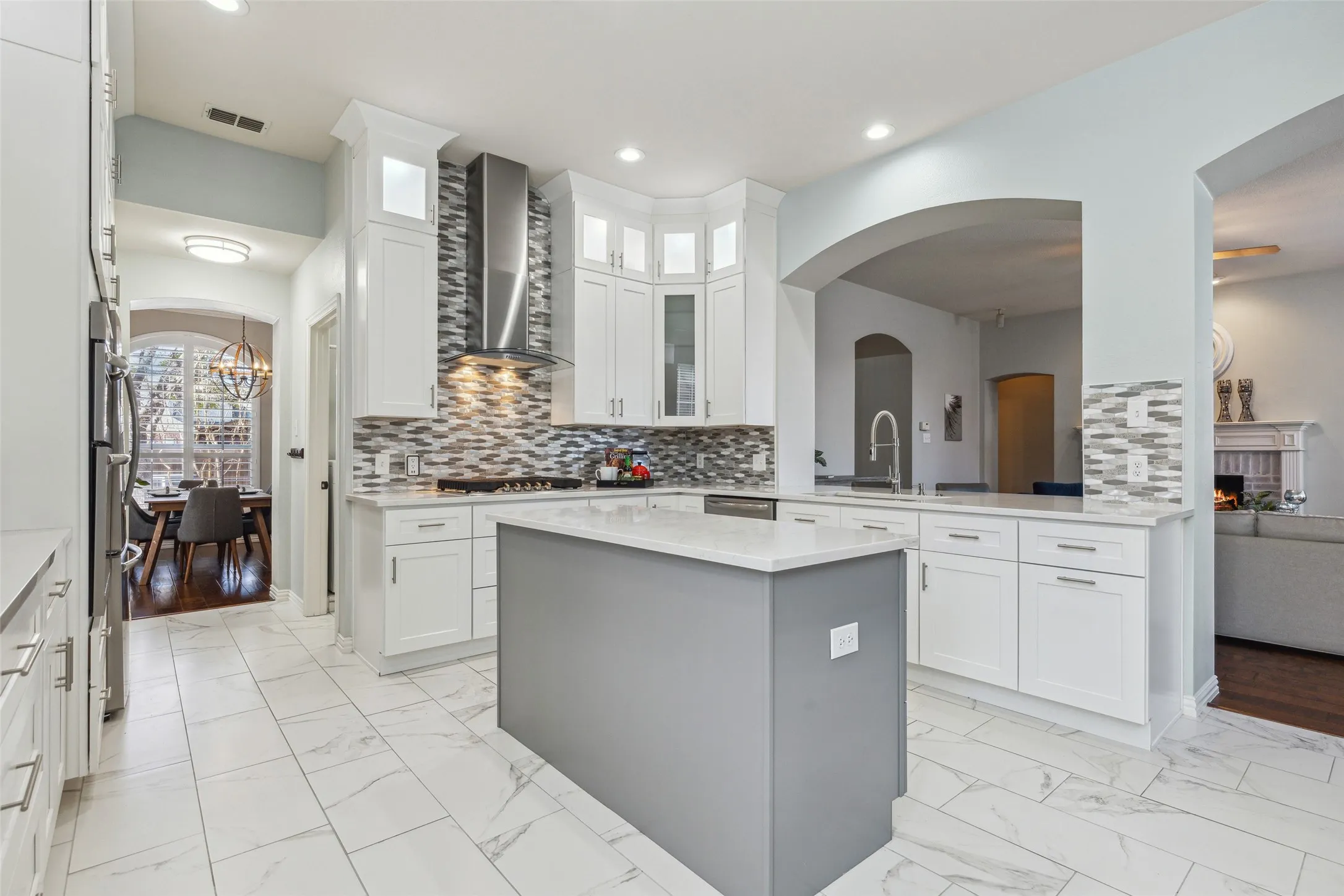 Single Family Residence For Rent in Denton County , 9740 Plains Circle, Frisco, Texas 75033, 4 Bedroom, 4 Bathroom, 2 Garage spaces, 3,674 Sqft, built in 2001, mls#21381984, Real Estate Agent in Frisco, Homes For Rent in Denton county, Homes For Rent in Frisco, Realtor in Frisco Texas, Real Estate Brokerage Independent Realty Texas, Luminita Cordes Realtor