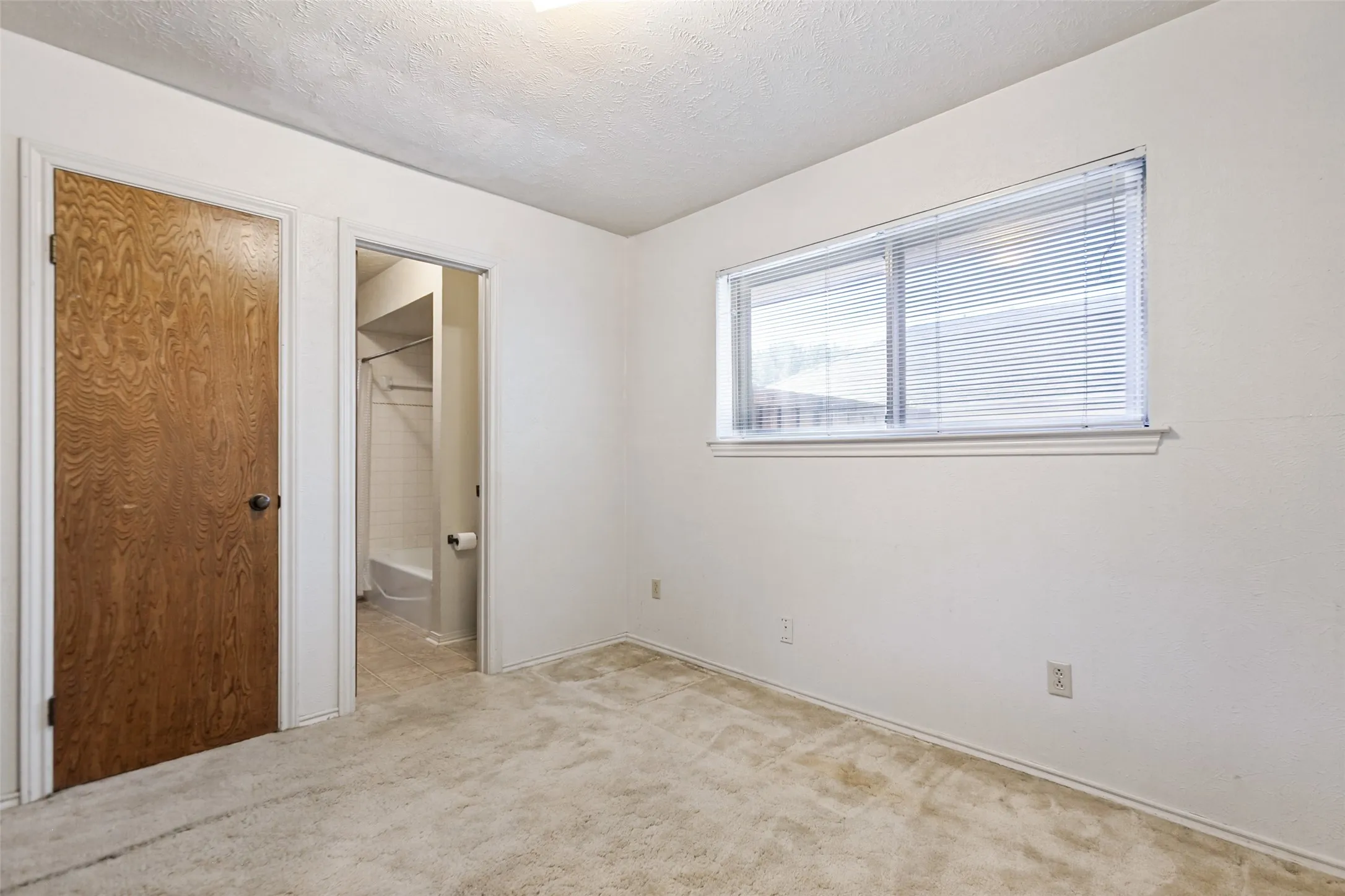 Single Family Residence For Sale in Collin County , 2538 Parkhaven Drive, Plano, Texas 75075, 4 Bedroom, 3 Bathroom, 2 Garage spaces, 1,986 Sqft, built in 1974, mls#21383257, Real Estate Agent in Plano, Homes For Sale in Collin county, Homes For Sale in Plano, Realtor in Plano Texas, Real Estate Brokerage Independent Realty Texas, Luminita Cordes Realtor