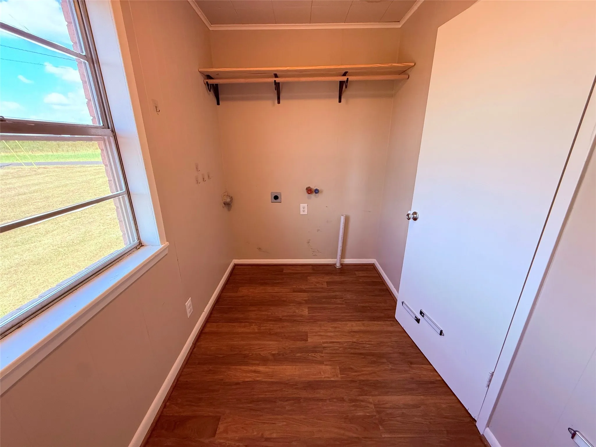 Single Family Residence For Sale in Hopkins County , 3637 County Road 2403, Winnsboro, Texas 75494, 2 Bedroom, 2 Bathroom, Garage spaces, 1,211 Sqft, built in 1960, mls#21384621, Real Estate Agent in Winnsboro, Homes For Sale in Hopkins county, Homes For Sale in Winnsboro, Realtor in Winnsboro Texas, Real Estate Brokerage Independent Realty Texas, Luminita Cordes Realtor