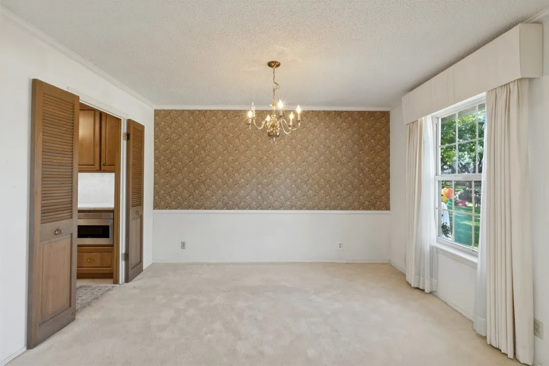 Single Family Residence For Sale in Dallas County , 1317 Chickasaw Drive, Richardson, Texas 75080, 4 Bedroom, 3 Bathroom, 2 Garage spaces, 2,137 Sqft, built in 1964, mls#21383753, Real Estate Agent in Richardson, Homes For Sale in Dallas county, Homes For Sale in Richardson, Realtor in Richardson Texas, Real Estate Brokerage Independent Realty Texas, Luminita Cordes Realtor