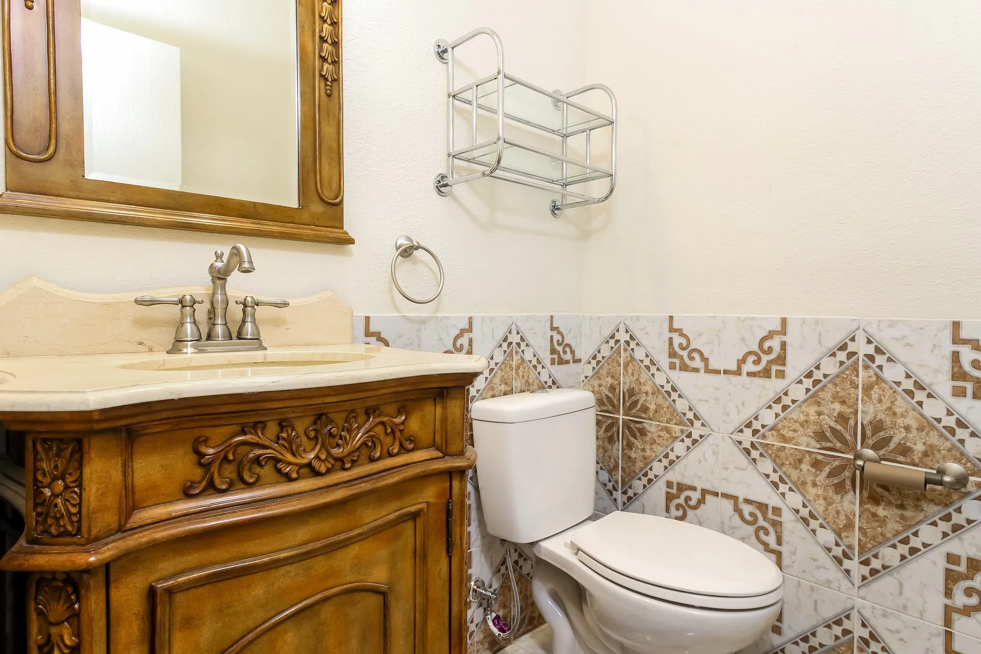 Single Family Residence For Rent in Denton County , 1055 Waterview Drive, Little Elm, Texas 75068, 3 Bedroom, 3 Bathroom, 2 Garage spaces, 2,023 Sqft, built in 1999, mls#21384676, Real Estate Agent in Little Elm, Homes For Rent in Denton county, Homes For Rent in Little Elm, Realtor in Little Elm Texas, Real Estate Brokerage Independent Realty Texas, Luminita Cordes Realtor