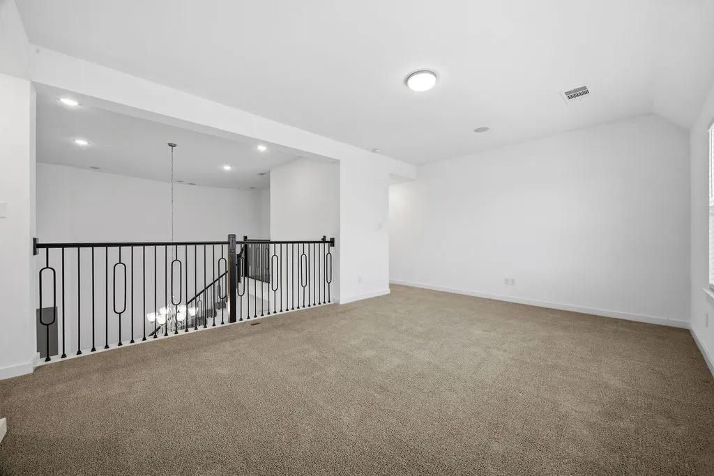 Single Family Residence For Sale in Collin County , 2717 Oak Blossom Drive, Mc Kinney, Texas 75071, 4 Bedroom, 4 Bathroom, 3 Garage spaces, 3,616 Sqft, built in 2021, mls#21380603, Real Estate Agent in Mc Kinney, Homes For Sale in Collin county, Homes For Sale in Mc Kinney, Realtor in Mc Kinney Texas, Real Estate Brokerage Independent Realty Texas, Luminita Cordes Realtor