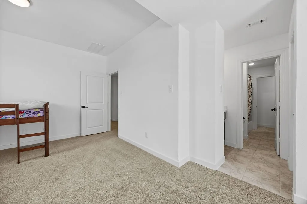 Single Family Residence For Sale in Collin County , 2717 Oak Blossom Drive, Mc Kinney, Texas 75071, 4 Bedroom, 4 Bathroom, 3 Garage spaces, 3,616 Sqft, built in 2021, mls#21380603, Real Estate Agent in Mc Kinney, Homes For Sale in Collin county, Homes For Sale in Mc Kinney, Realtor in Mc Kinney Texas, Real Estate Brokerage Independent Realty Texas, Luminita Cordes Realtor