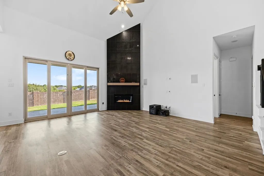 Single Family Residence For Sale in Collin County , 2717 Oak Blossom Drive, Mc Kinney, Texas 75071, 4 Bedroom, 4 Bathroom, 3 Garage spaces, 3,616 Sqft, built in 2021, mls#21380603, Real Estate Agent in Mc Kinney, Homes For Sale in Collin county, Homes For Sale in Mc Kinney, Realtor in Mc Kinney Texas, Real Estate Brokerage Independent Realty Texas, Luminita Cordes Realtor