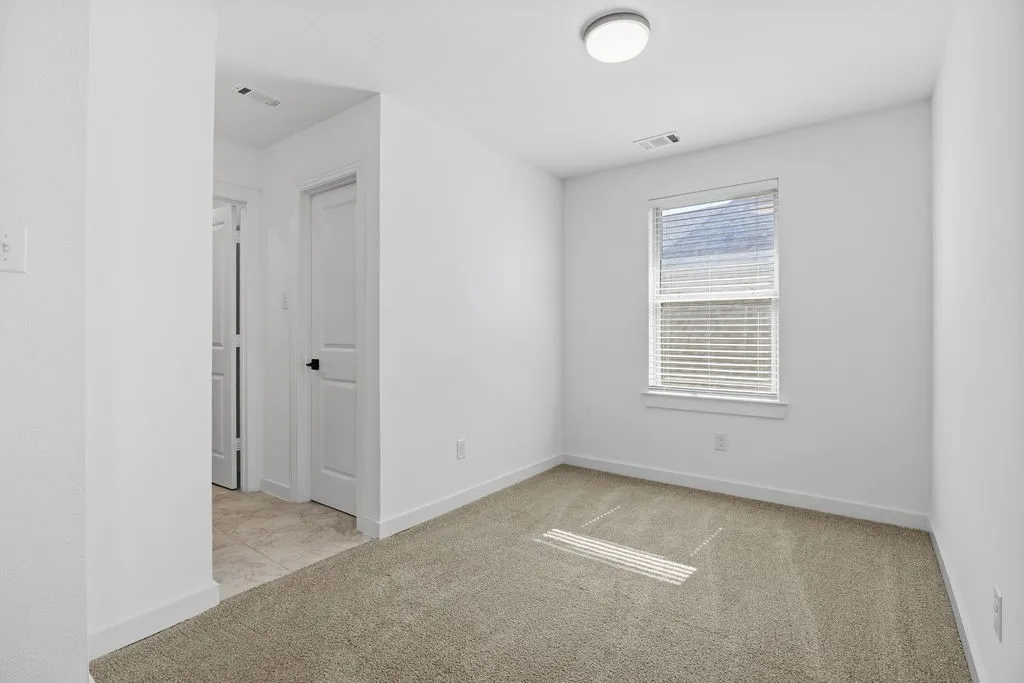 Single Family Residence For Sale in Collin County , 2717 Oak Blossom Drive, Mc Kinney, Texas 75071, 4 Bedroom, 4 Bathroom, 3 Garage spaces, 3,616 Sqft, built in 2021, mls#21380603, Real Estate Agent in Mc Kinney, Homes For Sale in Collin county, Homes For Sale in Mc Kinney, Realtor in Mc Kinney Texas, Real Estate Brokerage Independent Realty Texas, Luminita Cordes Realtor
