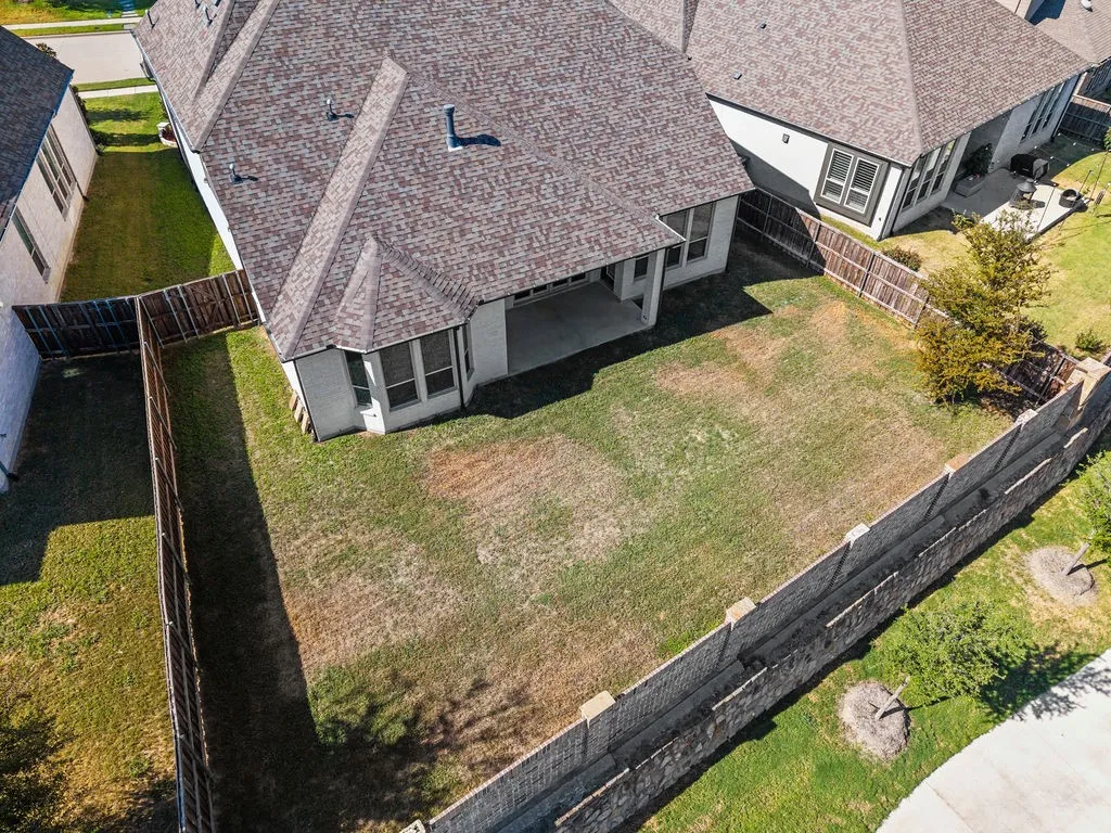 Single Family Residence For Sale in Collin County , 2717 Oak Blossom Drive, Mc Kinney, Texas 75071, 4 Bedroom, 4 Bathroom, 3 Garage spaces, 3,616 Sqft, built in 2021, mls#21380603, Real Estate Agent in Mc Kinney, Homes For Sale in Collin county, Homes For Sale in Mc Kinney, Realtor in Mc Kinney Texas, Real Estate Brokerage Independent Realty Texas, Luminita Cordes Realtor