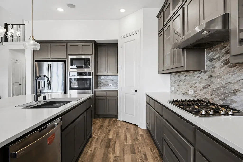 Single Family Residence For Sale in Collin County , 2717 Oak Blossom Drive, Mc Kinney, Texas 75071, 4 Bedroom, 4 Bathroom, 3 Garage spaces, 3,616 Sqft, built in 2021, mls#21380603, Real Estate Agent in Mc Kinney, Homes For Sale in Collin county, Homes For Sale in Mc Kinney, Realtor in Mc Kinney Texas, Real Estate Brokerage Independent Realty Texas, Luminita Cordes Realtor