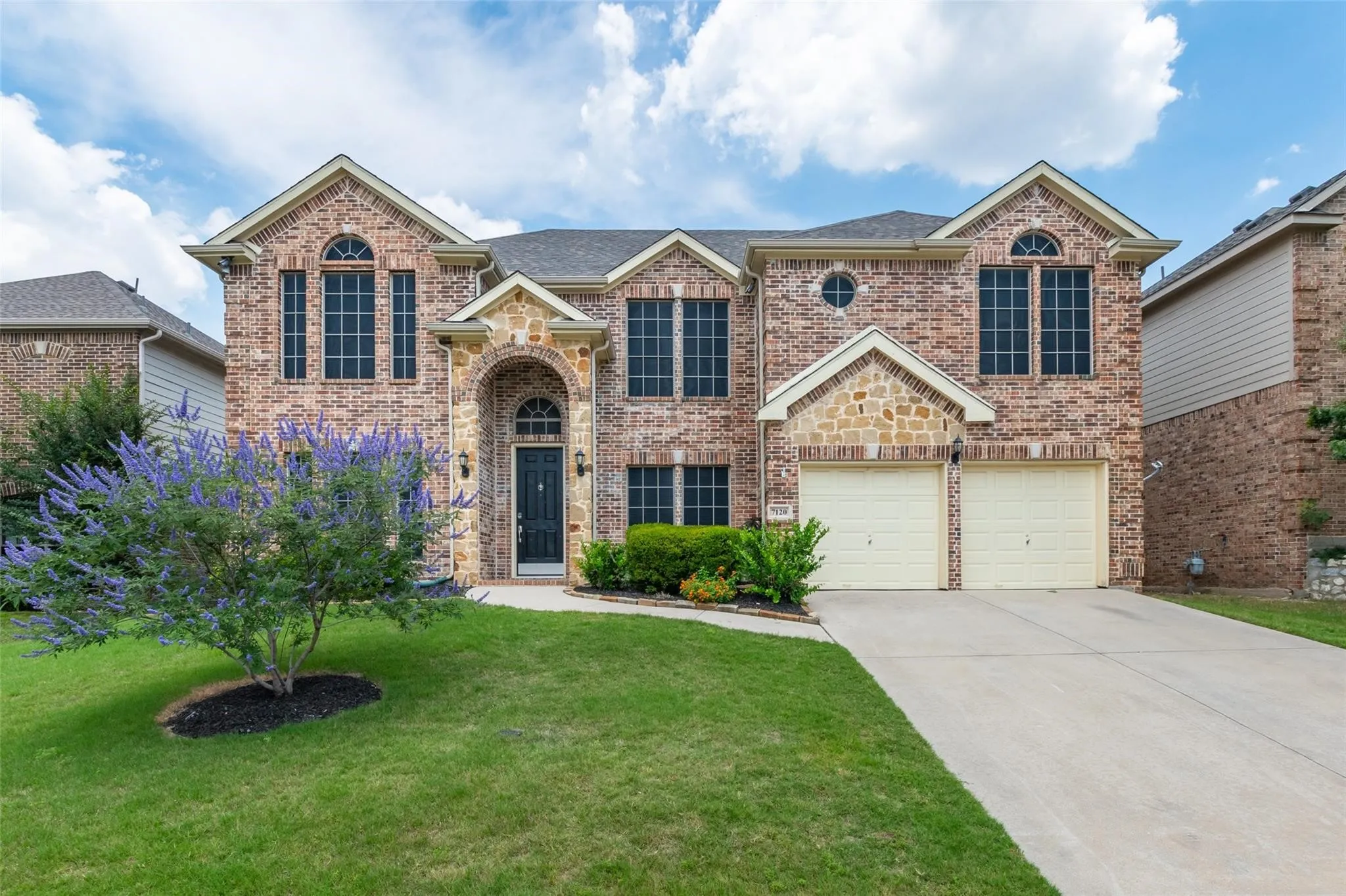 Single Family Residence For Rent in Tarrant County , 7120 Brekenridge Drive, Fort Worth, Texas 76179, 5 Bedroom, 4 Bathroom, 2 Garage spaces, 3,860 Sqft, built in 2005, mls#21384680, Real Estate Agent in Fort Worth, Homes For Rent in Tarrant county, Homes For Rent in Fort Worth, Realtor in Fort Worth Texas, Real Estate Brokerage Independent Realty Texas, Luminita Cordes Realtor