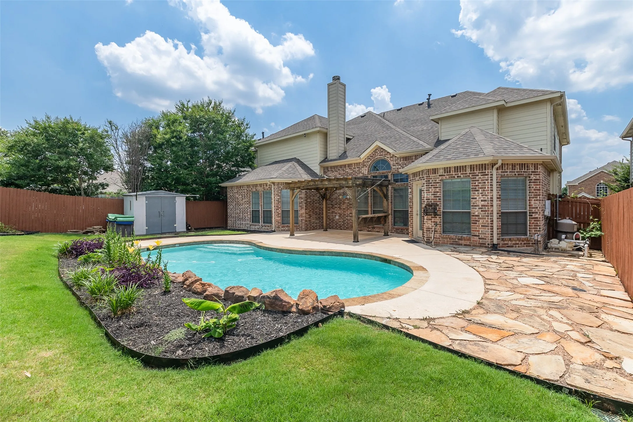 Single Family Residence For Rent in Tarrant County , 7120 Brekenridge Drive, Fort Worth, Texas 76179, 5 Bedroom, 4 Bathroom, 2 Garage spaces, 3,860 Sqft, built in 2005, mls#21384680, Real Estate Agent in Fort Worth, Homes For Rent in Tarrant county, Homes For Rent in Fort Worth, Realtor in Fort Worth Texas, Real Estate Brokerage Independent Realty Texas, Luminita Cordes Realtor