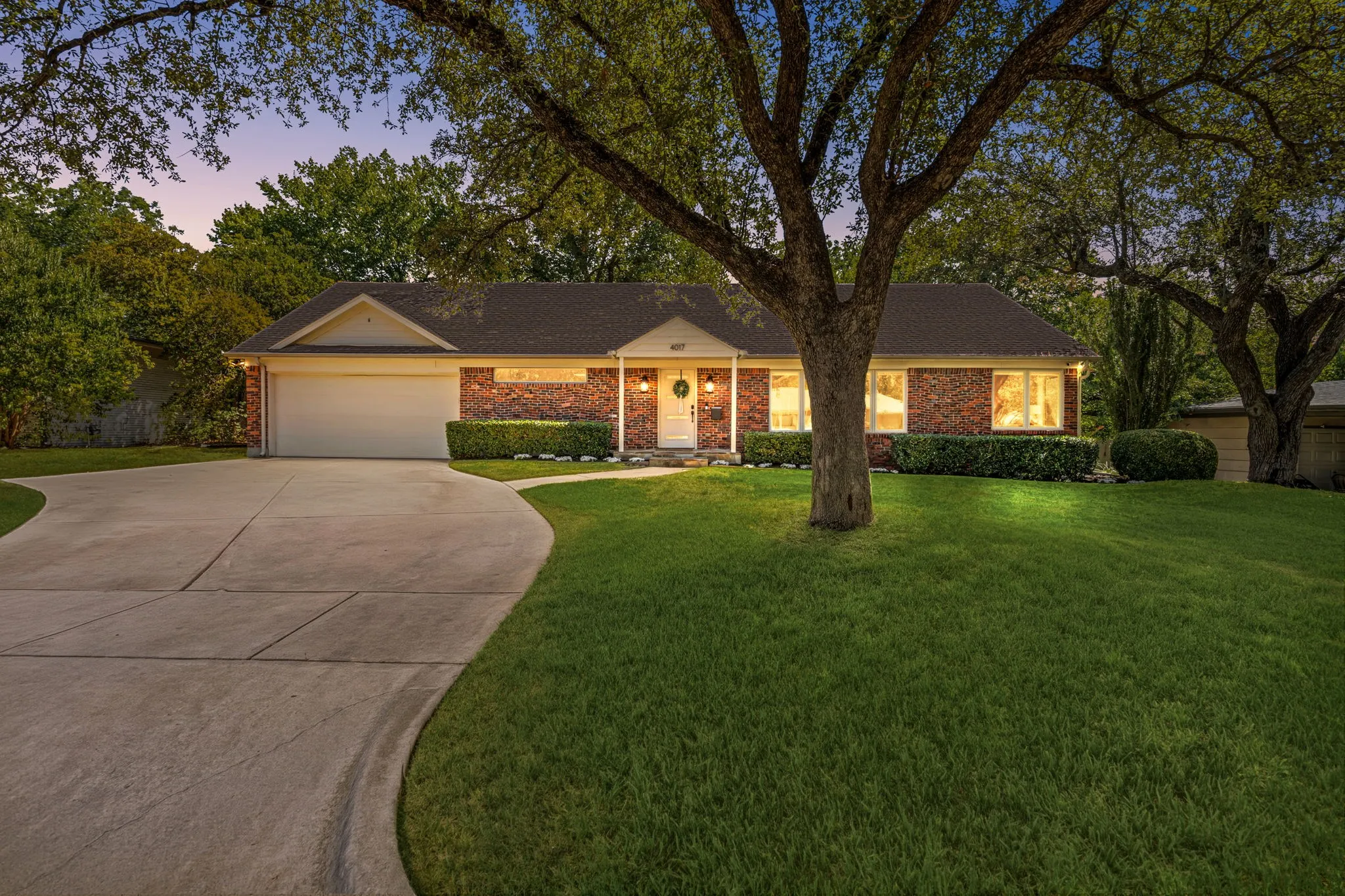 Single Family Residence For Sale in Tarrant County , 4017 Piedmont Road, Fort Worth, Texas 76116, 4 Bedroom, 3 Bathroom, 2 Garage spaces, 2,229 Sqft, built in 1954, mls#21383792, Real Estate Agent in Fort Worth, Homes For Sale in Tarrant county, Homes For Sale in Fort Worth, Realtor in Fort Worth Texas, Real Estate Brokerage Independent Realty Texas, Luminita Cordes Realtor