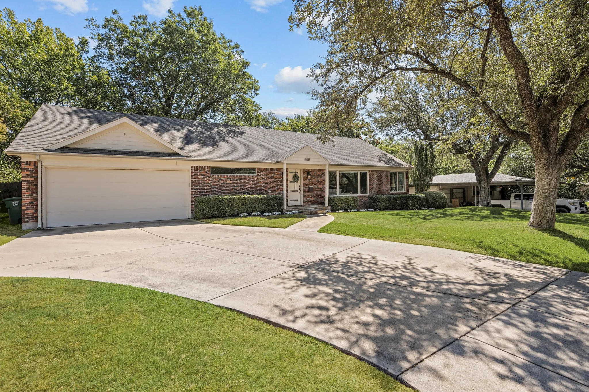 Single Family Residence For Sale in Tarrant County , 4017 Piedmont Road, Fort Worth, Texas 76116, 4 Bedroom, 3 Bathroom, 2 Garage spaces, 2,229 Sqft, built in 1954, mls#21383792, Real Estate Agent in Fort Worth, Homes For Sale in Tarrant county, Homes For Sale in Fort Worth, Realtor in Fort Worth Texas, Real Estate Brokerage Independent Realty Texas, Luminita Cordes Realtor