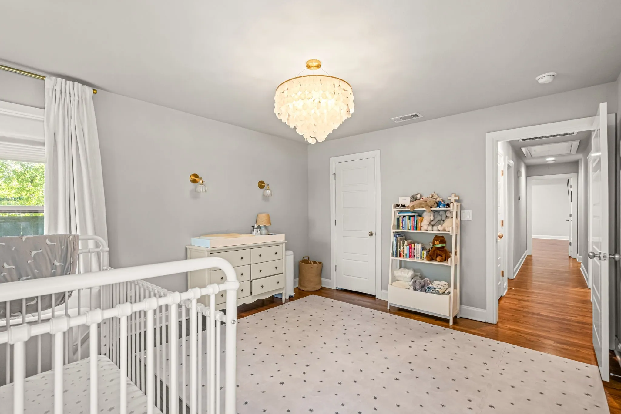 Single Family Residence For Sale in Tarrant County , 4017 Piedmont Road, Fort Worth, Texas 76116, 4 Bedroom, 3 Bathroom, 2 Garage spaces, 2,229 Sqft, built in 1954, mls#21383792, Real Estate Agent in Fort Worth, Homes For Sale in Tarrant county, Homes For Sale in Fort Worth, Realtor in Fort Worth Texas, Real Estate Brokerage Independent Realty Texas, Luminita Cordes Realtor