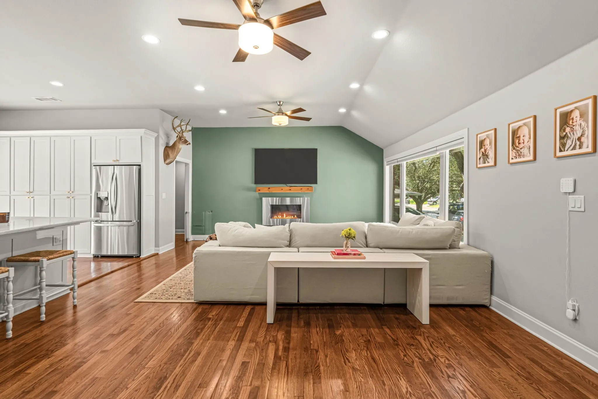 Single Family Residence For Sale in Tarrant County , 4017 Piedmont Road, Fort Worth, Texas 76116, 4 Bedroom, 3 Bathroom, 2 Garage spaces, 2,229 Sqft, built in 1954, mls#21383792, Real Estate Agent in Fort Worth, Homes For Sale in Tarrant county, Homes For Sale in Fort Worth, Realtor in Fort Worth Texas, Real Estate Brokerage Independent Realty Texas, Luminita Cordes Realtor