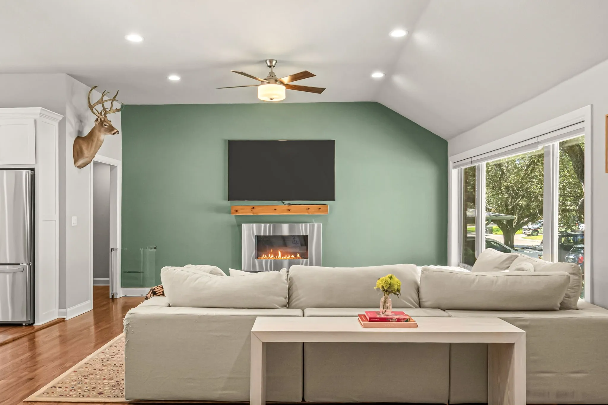 Single Family Residence For Sale in Tarrant County , 4017 Piedmont Road, Fort Worth, Texas 76116, 4 Bedroom, 3 Bathroom, 2 Garage spaces, 2,229 Sqft, built in 1954, mls#21383792, Real Estate Agent in Fort Worth, Homes For Sale in Tarrant county, Homes For Sale in Fort Worth, Realtor in Fort Worth Texas, Real Estate Brokerage Independent Realty Texas, Luminita Cordes Realtor