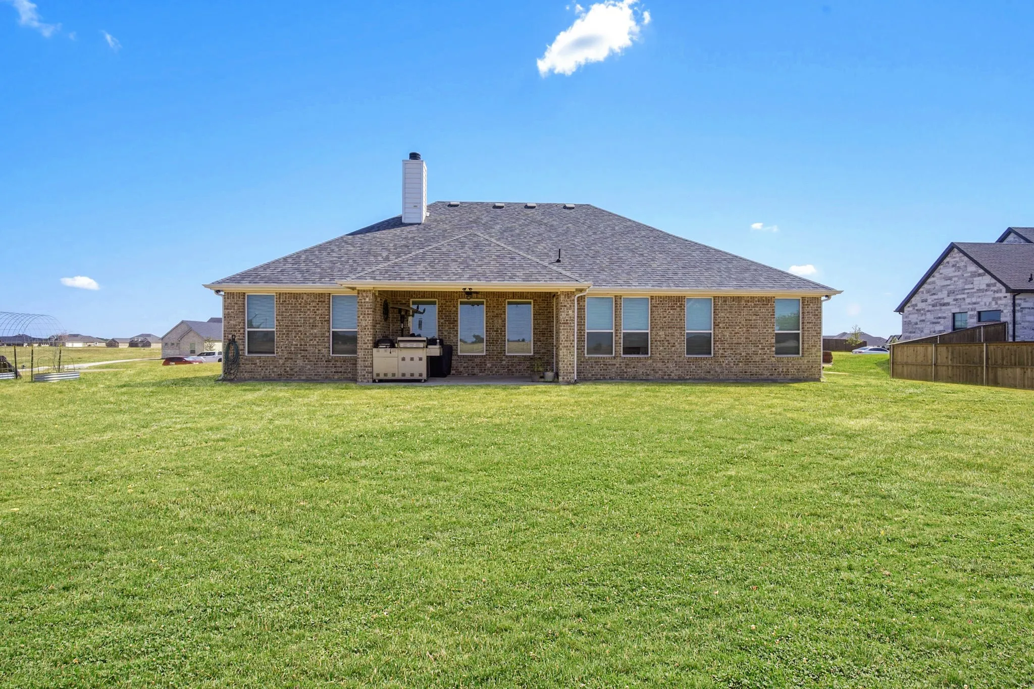 Single Family Residence For Sale in Ellis County , 280 Maci Drive, Waxahachie, Texas 75167, 4 Bedroom, 3 Bathroom, 2 Garage spaces, 2,387 Sqft, built in 2023, mls#21368721, Real Estate Agent in Waxahachie, Homes For Sale in Ellis county, Homes For Sale in Waxahachie, Realtor in Waxahachie Texas, Real Estate Brokerage Independent Realty Texas, Luminita Cordes Realtor