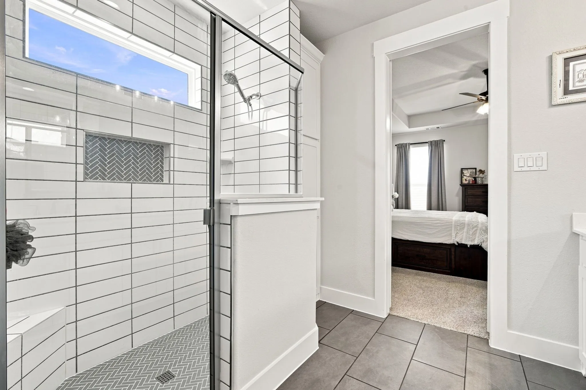 Single Family Residence For Sale in Ellis County , 280 Maci Drive, Waxahachie, Texas 75167, 4 Bedroom, 3 Bathroom, 2 Garage spaces, 2,387 Sqft, built in 2023, mls#21368721, Real Estate Agent in Waxahachie, Homes For Sale in Ellis county, Homes For Sale in Waxahachie, Realtor in Waxahachie Texas, Real Estate Brokerage Independent Realty Texas, Luminita Cordes Realtor