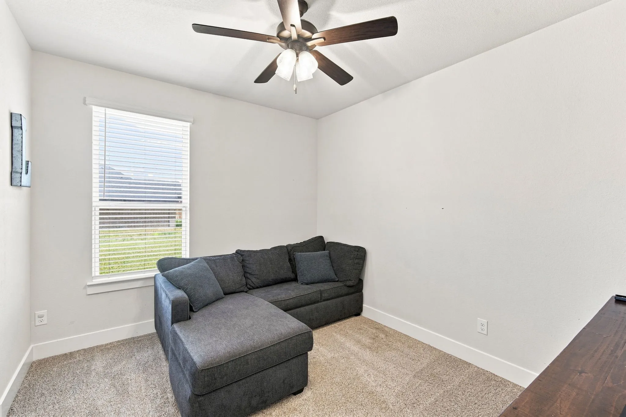 Single Family Residence For Sale in Ellis County , 280 Maci Drive, Waxahachie, Texas 75167, 4 Bedroom, 3 Bathroom, 2 Garage spaces, 2,387 Sqft, built in 2023, mls#21368721, Real Estate Agent in Waxahachie, Homes For Sale in Ellis county, Homes For Sale in Waxahachie, Realtor in Waxahachie Texas, Real Estate Brokerage Independent Realty Texas, Luminita Cordes Realtor