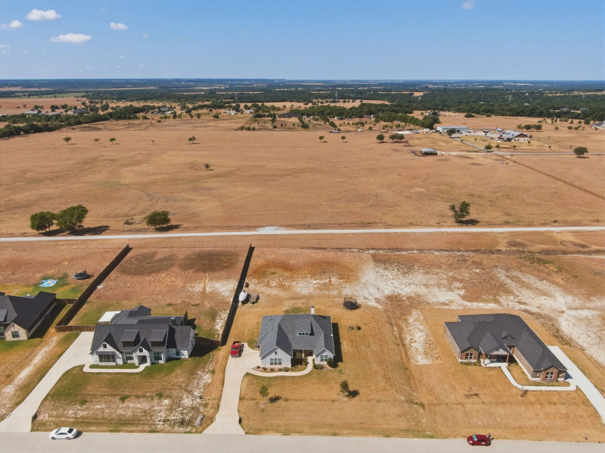 Single Family Residence For Sale in Ellis County , 280 Maci Drive, Waxahachie, Texas 75167, 4 Bedroom, 3 Bathroom, 2 Garage spaces, 2,387 Sqft, built in 2023, mls#21368721, Real Estate Agent in Waxahachie, Homes For Sale in Ellis county, Homes For Sale in Waxahachie, Realtor in Waxahachie Texas, Real Estate Brokerage Independent Realty Texas, Luminita Cordes Realtor