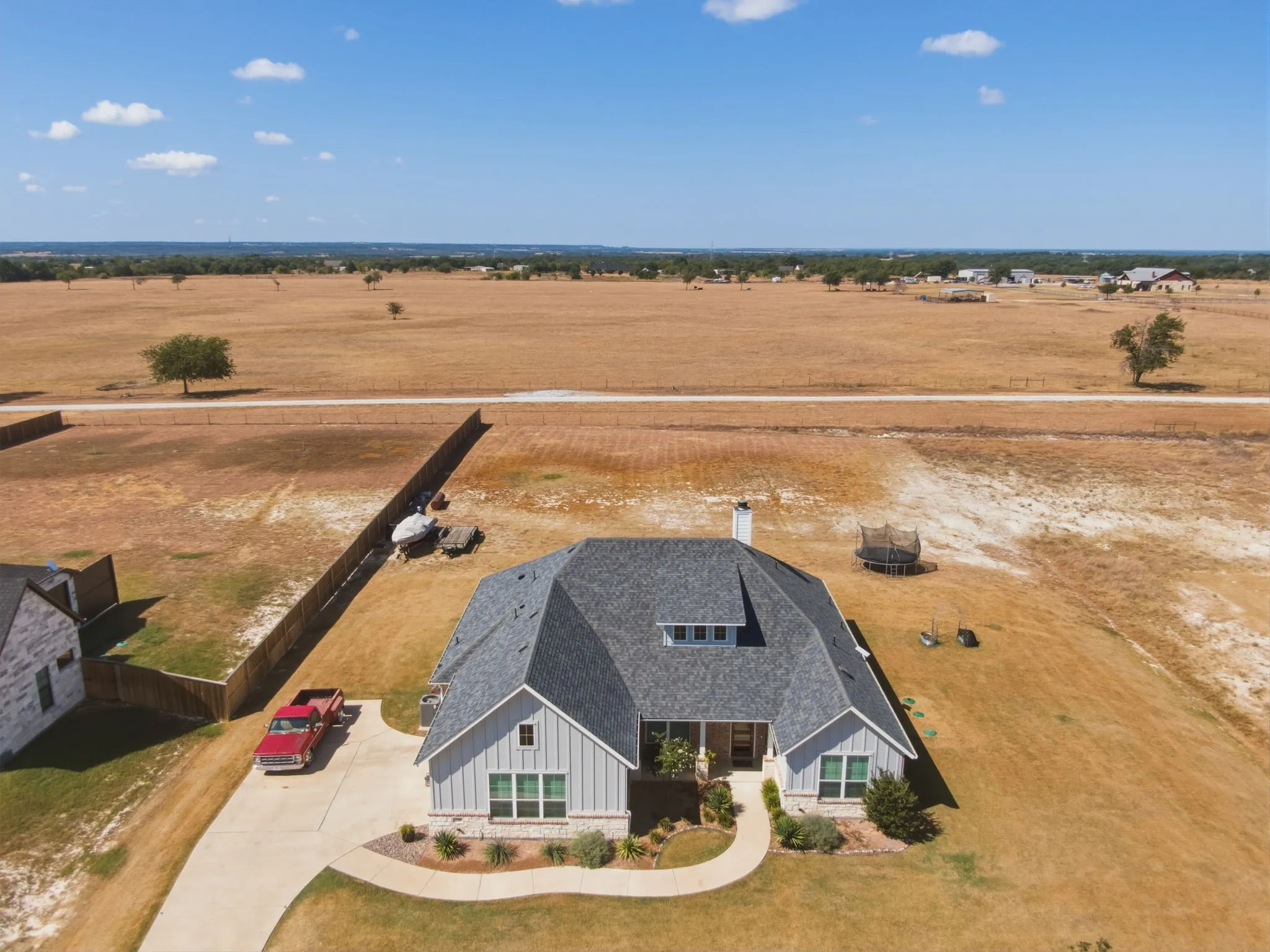 Single Family Residence For Sale in Ellis County , 280 Maci Drive, Waxahachie, Texas 75167, 4 Bedroom, 3 Bathroom, 2 Garage spaces, 2,387 Sqft, built in 2023, mls#21368721, Real Estate Agent in Waxahachie, Homes For Sale in Ellis county, Homes For Sale in Waxahachie, Realtor in Waxahachie Texas, Real Estate Brokerage Independent Realty Texas, Luminita Cordes Realtor