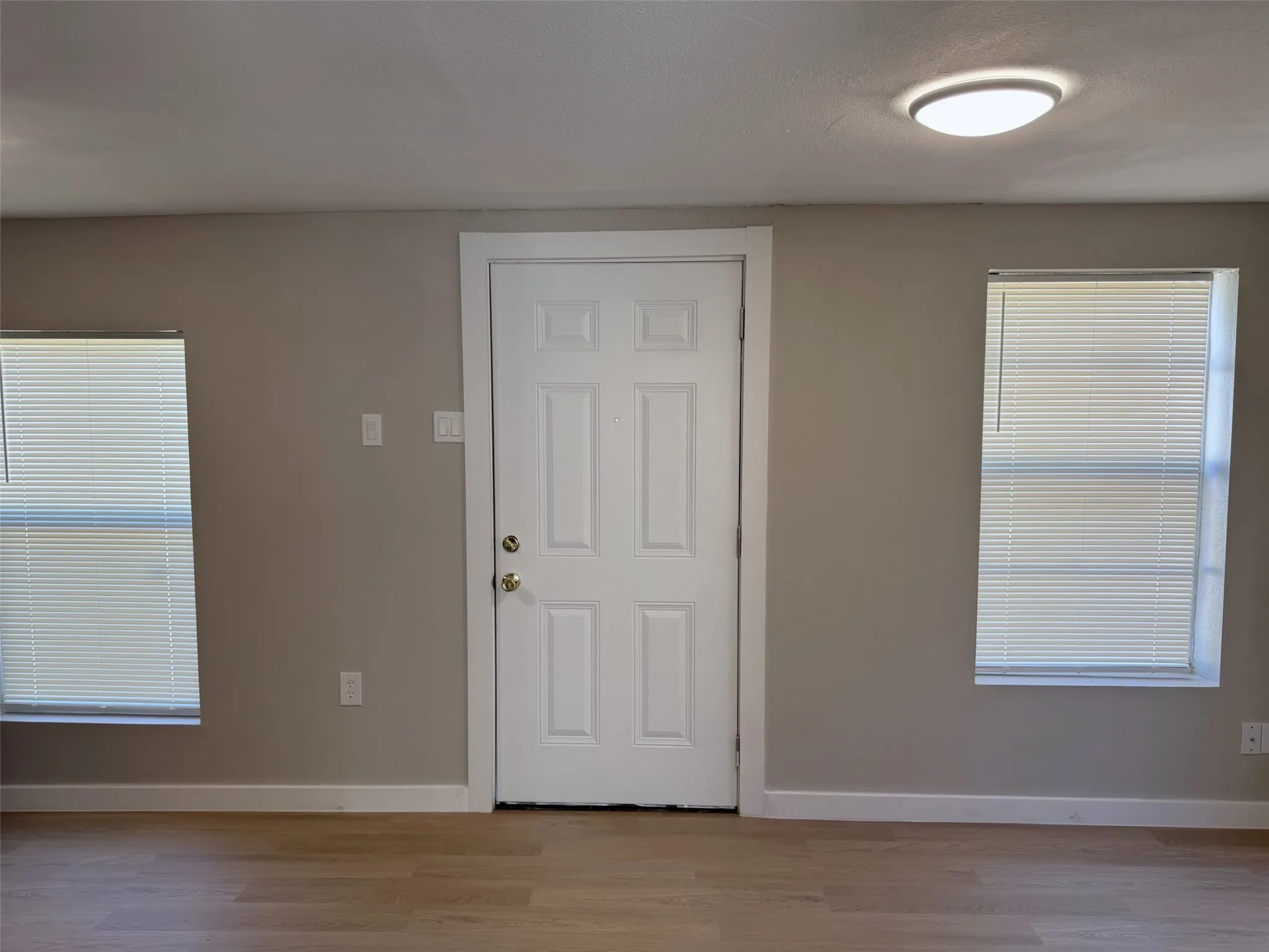 Apartment For Rent in Denton County , 1603.5 Mccormick Street, Denton, Texas 76205, 1 Bedroom, 1 Bathroom, Garage spaces, 400 Sqft, built in 1966, mls#21384664, Real Estate Agent in Denton, Homes For Rent in Denton county, Homes For Rent in Denton, Realtor in Denton Texas, Real Estate Brokerage Independent Realty Texas, Luminita Cordes Realtor