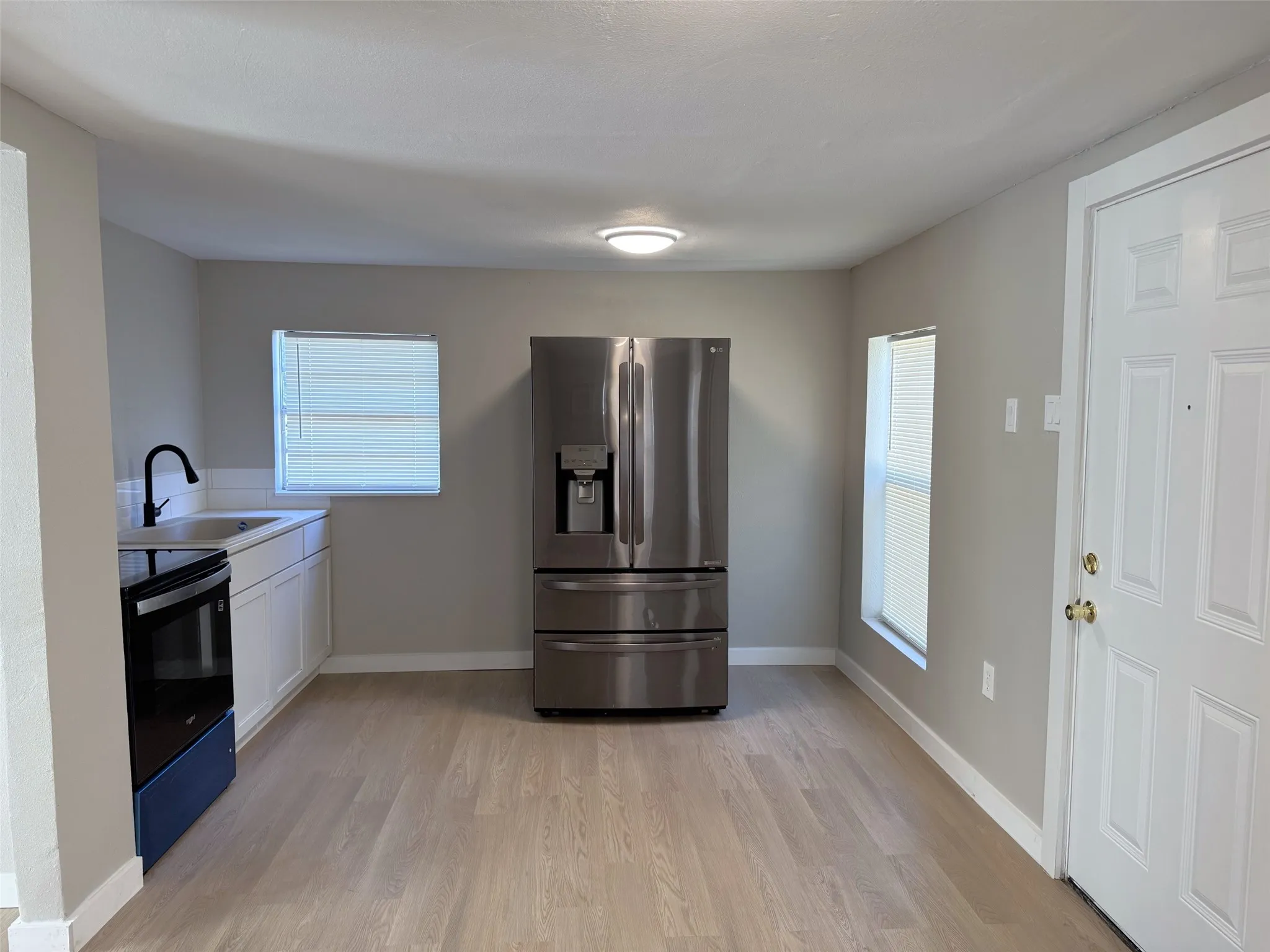 Apartment For Rent in Denton County , 1603.5 Mccormick Street, Denton, Texas 76205, 1 Bedroom, 1 Bathroom, Garage spaces, 400 Sqft, built in 1966, mls#21384664, Real Estate Agent in Denton, Homes For Rent in Denton county, Homes For Rent in Denton, Realtor in Denton Texas, Real Estate Brokerage Independent Realty Texas, Luminita Cordes Realtor