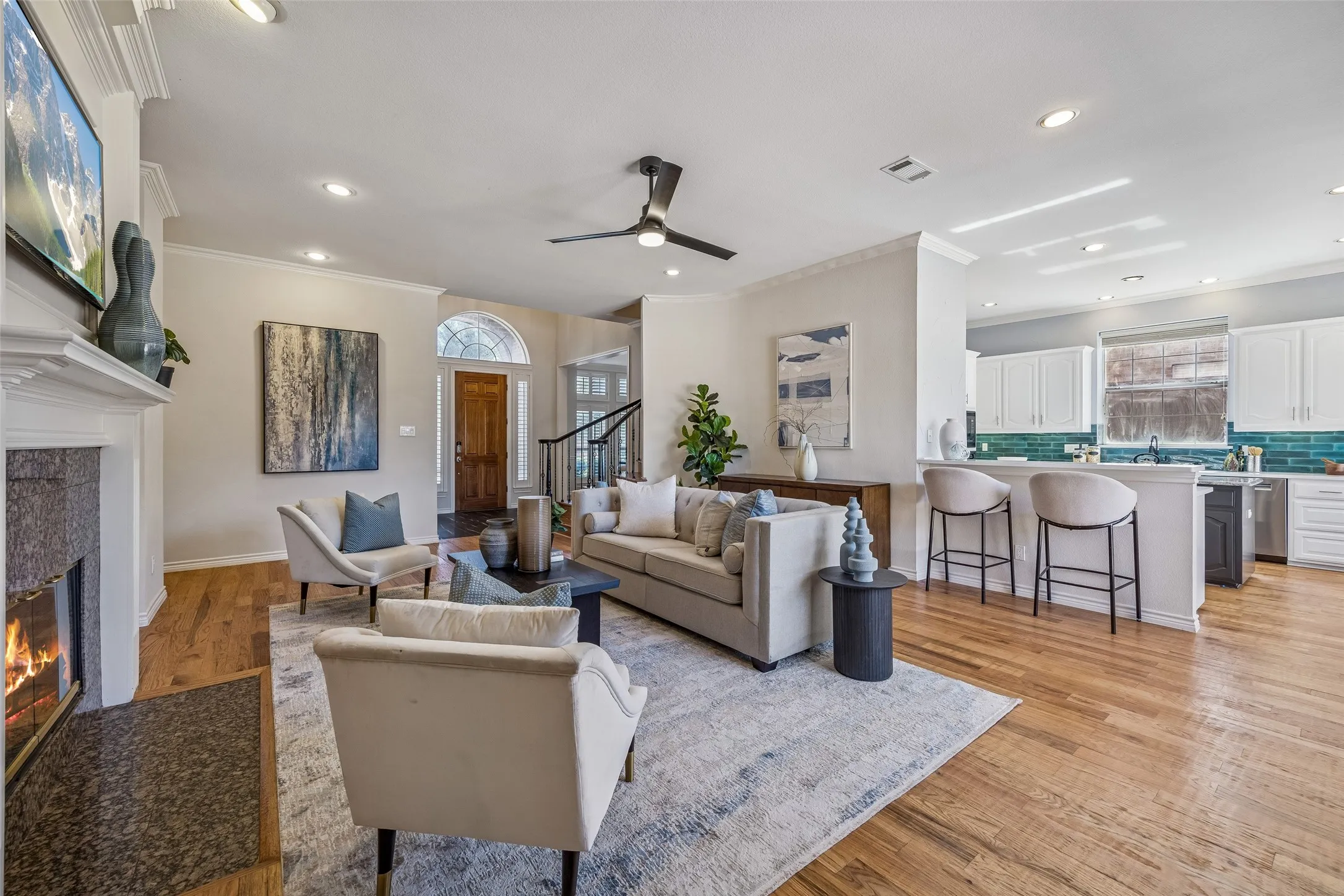 Single Family Residence For Sale in Collin County , 3703 Trailwood Drive, Richardson, Texas 75082, 5 Bedroom, 5 Bathroom, 3 Garage spaces, 4,050 Sqft, built in 1998, mls#21384655, Real Estate Agent in Richardson, Homes For Sale in Collin county, Homes For Sale in Richardson, Realtor in Richardson Texas, Real Estate Brokerage Independent Realty Texas, Luminita Cordes Realtor