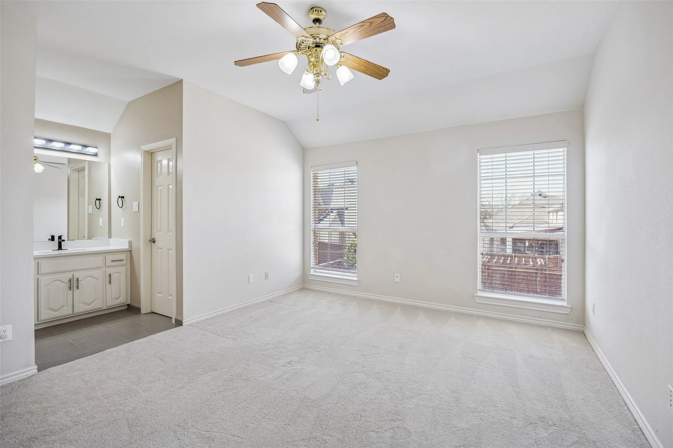 Single Family Residence For Sale in Collin County , 3703 Trailwood Drive, Richardson, Texas 75082, 5 Bedroom, 5 Bathroom, 3 Garage spaces, 4,050 Sqft, built in 1998, mls#21384655, Real Estate Agent in Richardson, Homes For Sale in Collin county, Homes For Sale in Richardson, Realtor in Richardson Texas, Real Estate Brokerage Independent Realty Texas, Luminita Cordes Realtor