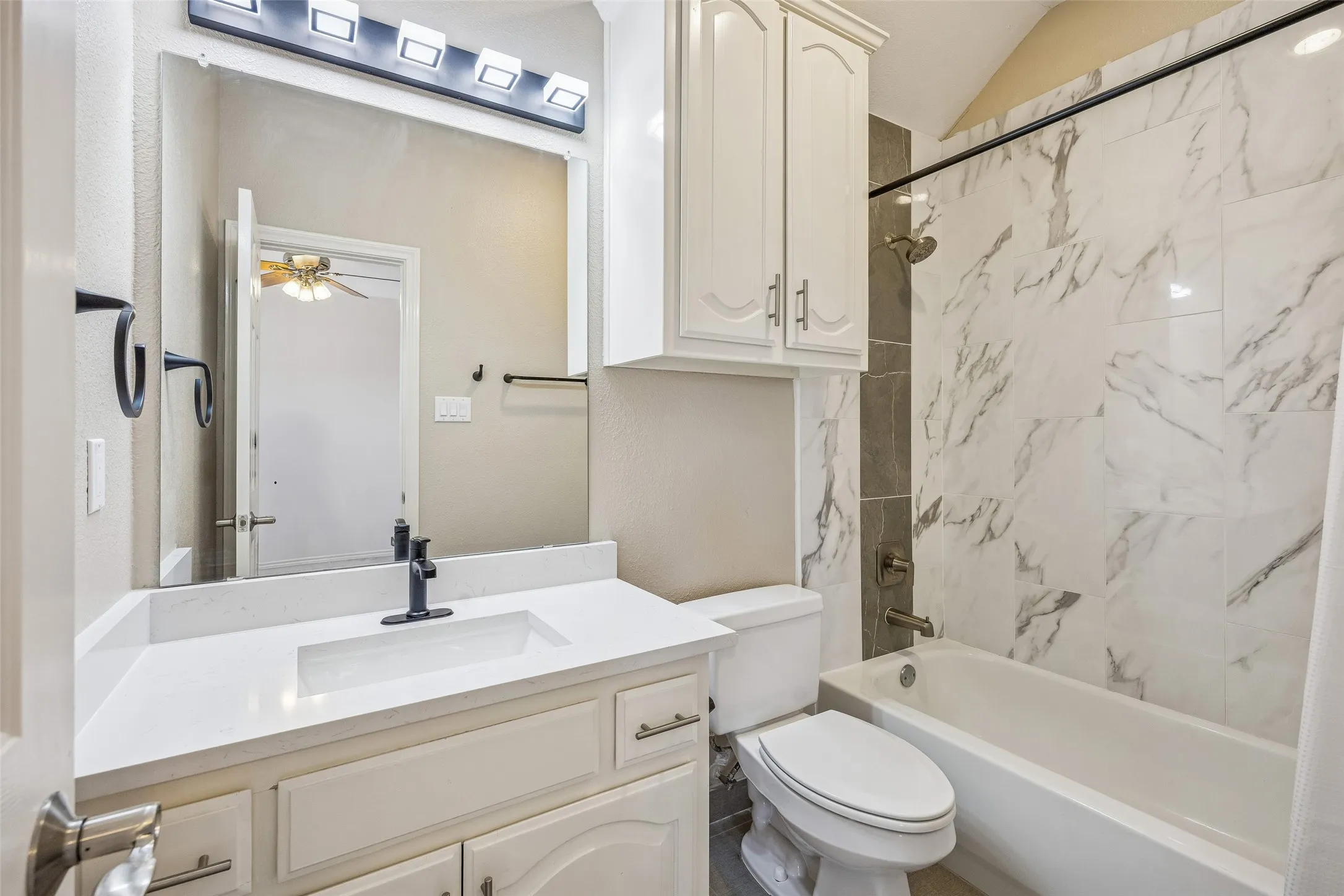 Single Family Residence For Sale in Collin County , 3703 Trailwood Drive, Richardson, Texas 75082, 5 Bedroom, 5 Bathroom, 3 Garage spaces, 4,050 Sqft, built in 1998, mls#21384655, Real Estate Agent in Richardson, Homes For Sale in Collin county, Homes For Sale in Richardson, Realtor in Richardson Texas, Real Estate Brokerage Independent Realty Texas, Luminita Cordes Realtor