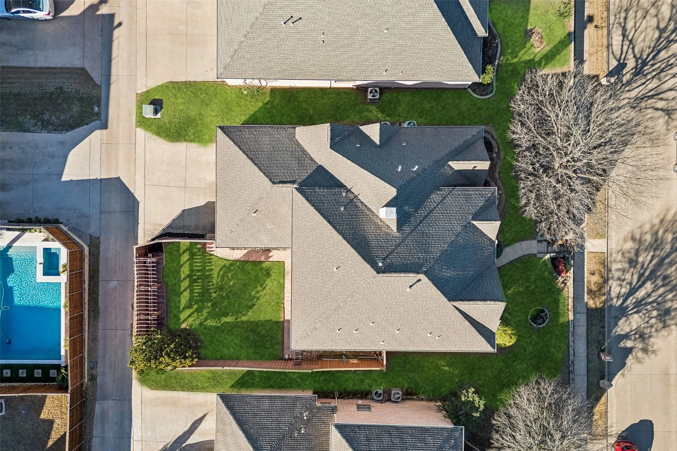 Single Family Residence For Sale in Collin County , 3703 Trailwood Drive, Richardson, Texas 75082, 5 Bedroom, 5 Bathroom, 3 Garage spaces, 4,050 Sqft, built in 1998, mls#21384655, Real Estate Agent in Richardson, Homes For Sale in Collin county, Homes For Sale in Richardson, Realtor in Richardson Texas, Real Estate Brokerage Independent Realty Texas, Luminita Cordes Realtor