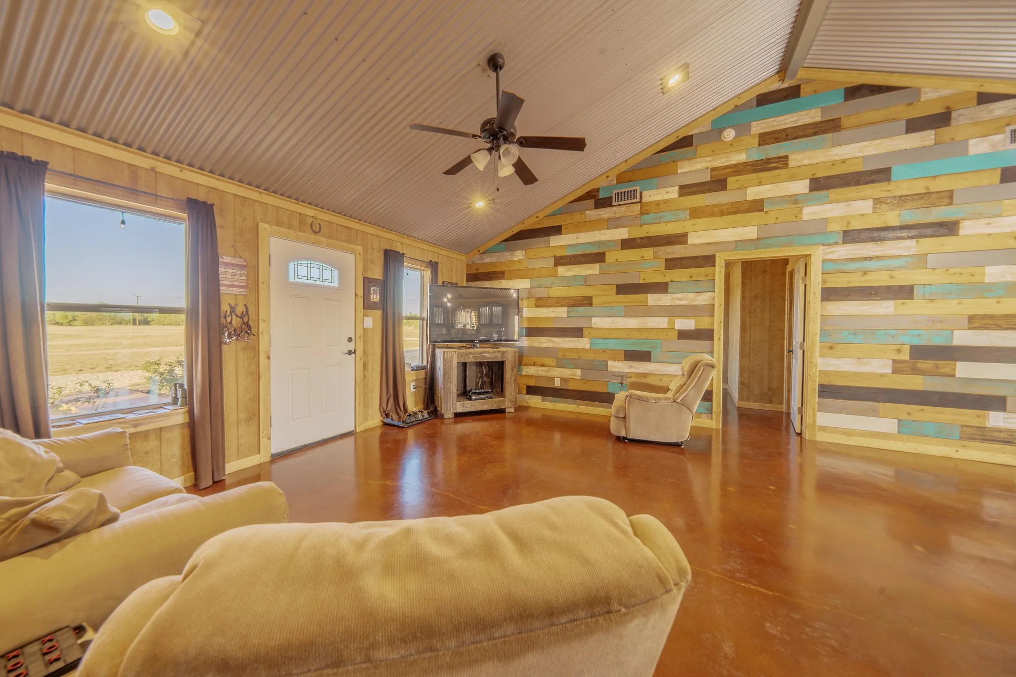 Single Family Residence For Sale in Taylor County , 6942 US Highway 83, Ovalo, Texas 79541, 4 Bedroom, 2 Bathroom, 1 Garage spaces, 2,401 Sqft, built in 2018, mls#21384286, Real Estate Agent in Ovalo, Homes For Sale in Taylor county, Homes For Sale in Ovalo, Realtor in Ovalo Texas, Real Estate Brokerage Independent Realty Texas, Luminita Cordes Realtor