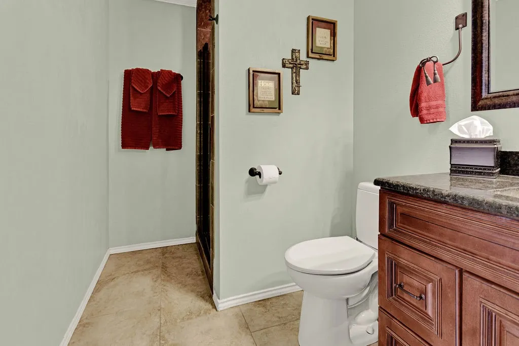 Single Family Residence For Sale in Smith County , 640 Northgate Drive, Hideaway, Texas 75771, 3 Bedroom, 3 Bathroom, 1 Garage spaces, 2,102 Sqft, built in 1985, mls#21384683, Real Estate Agent in Hideaway, Homes For Sale in Smith county, Homes For Sale in Hideaway, Realtor in Hideaway Texas, Real Estate Brokerage Independent Realty Texas, Luminita Cordes Realtor