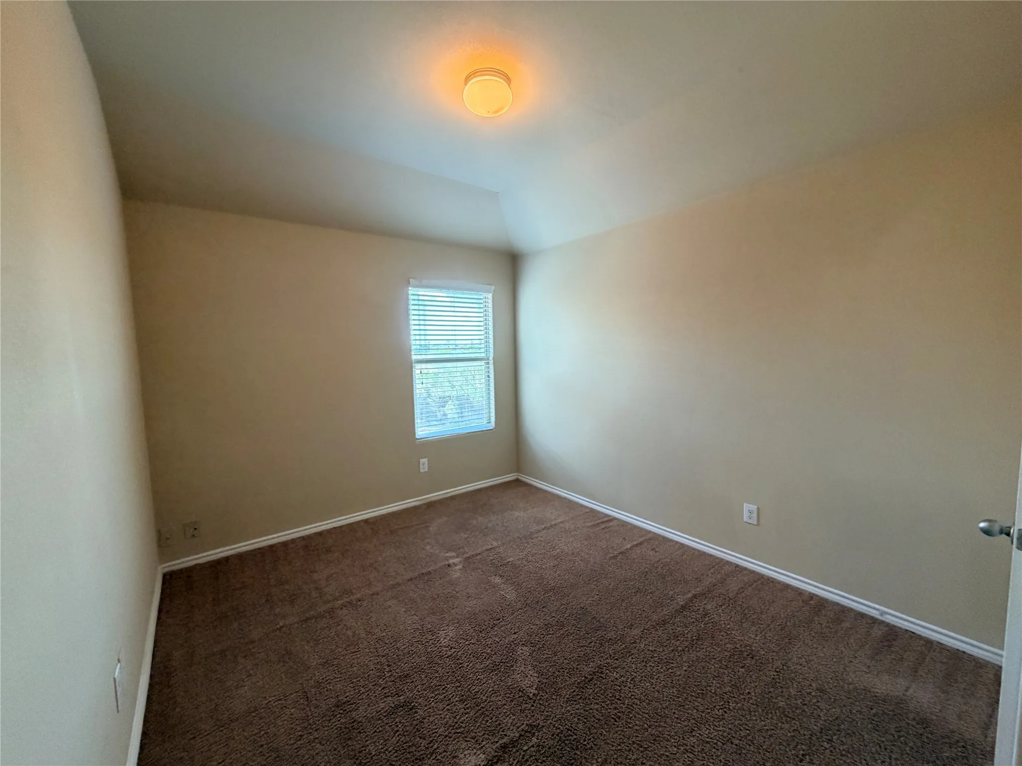 Single Family Residence For Rent in Tarrant County , 1137 Colchester Court, Fort Worth, Texas 76134, 5 Bedroom, 4 Bathroom, 2 Garage spaces, 2,314 Sqft, built in 2016, mls#21384686, Real Estate Agent in Fort Worth, Homes For Rent in Tarrant county, Homes For Rent in Fort Worth, Realtor in Fort Worth Texas, Real Estate Brokerage Independent Realty Texas, Luminita Cordes Realtor
