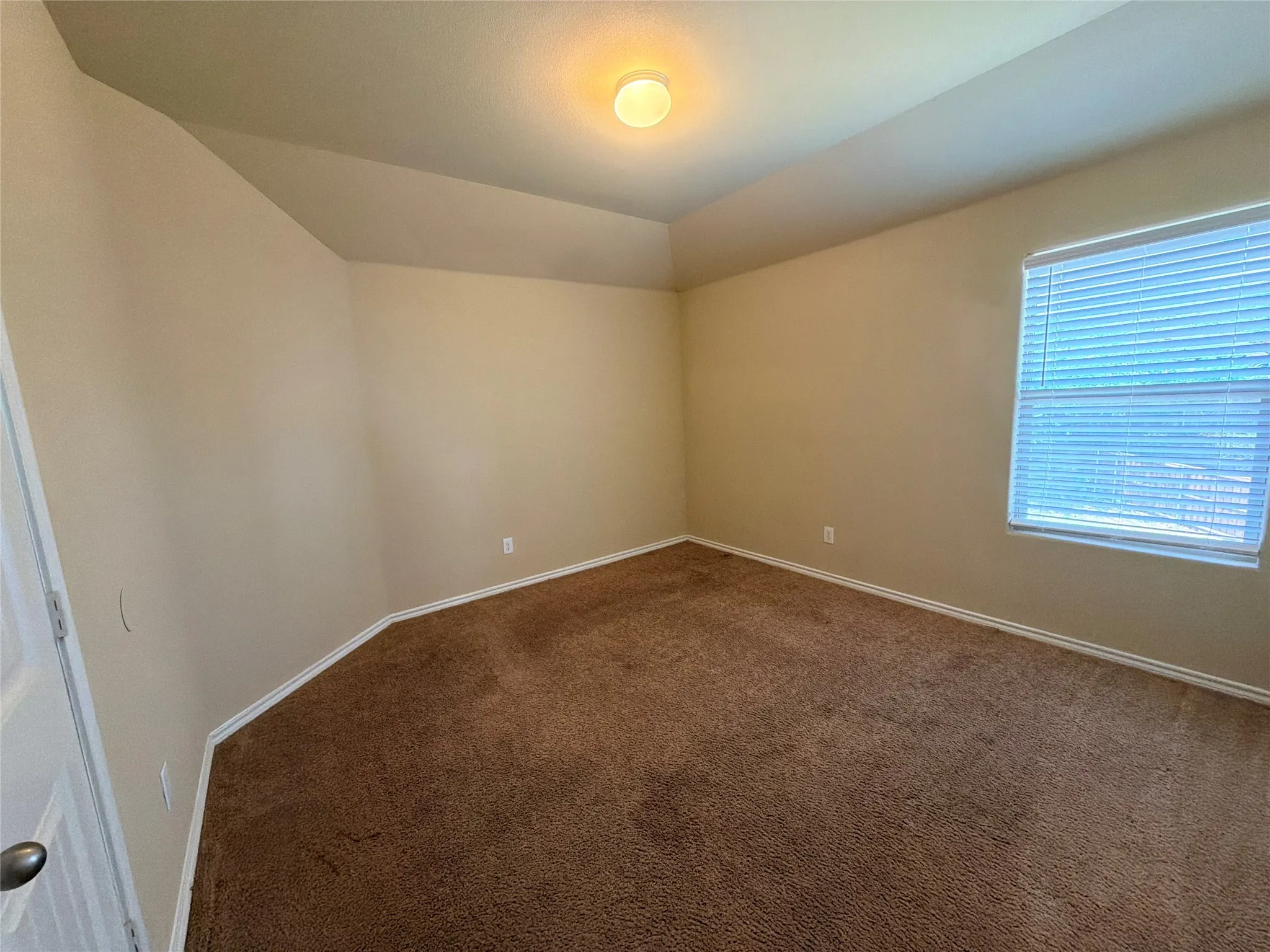 Single Family Residence For Rent in Tarrant County , 1137 Colchester Court, Fort Worth, Texas 76134, 5 Bedroom, 4 Bathroom, 2 Garage spaces, 2,314 Sqft, built in 2016, mls#21384686, Real Estate Agent in Fort Worth, Homes For Rent in Tarrant county, Homes For Rent in Fort Worth, Realtor in Fort Worth Texas, Real Estate Brokerage Independent Realty Texas, Luminita Cordes Realtor