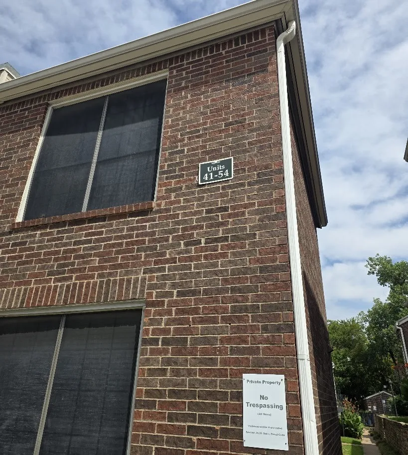 Condominium For Rent in Dallas County , 8545 Midpark Road 44, Dallas, Texas 75240, 2 Bedroom, 2 Bathroom, Garage spaces, 1,035 Sqft, built in 1982, mls#21384685, Real Estate Agent in Dallas, Homes For Rent in Dallas county, Homes For Rent in Dallas, Realtor in Dallas Texas, Real Estate Brokerage Independent Realty Texas, Luminita Cordes Realtor