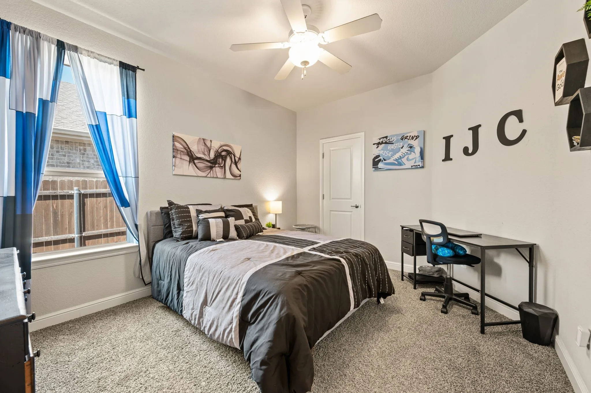 Single Family Residence For Sale in Wise County , 160 Tanager Drive, Rhome, Texas 76078, 5 Bedroom, 3 Bathroom, 2 Garage spaces, 2,141 Sqft, built in 2023, mls#21373646, Real Estate Agent in Rhome, Homes For Sale in Wise county, Homes For Sale in Rhome, Realtor in Rhome Texas, Real Estate Brokerage Independent Realty Texas, Luminita Cordes Realtor