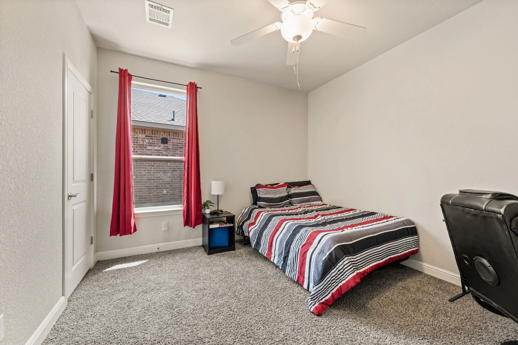 Single Family Residence For Sale in Wise County , 160 Tanager Drive, Rhome, Texas 76078, 5 Bedroom, 3 Bathroom, 2 Garage spaces, 2,141 Sqft, built in 2023, mls#21373646, Real Estate Agent in Rhome, Homes For Sale in Wise county, Homes For Sale in Rhome, Realtor in Rhome Texas, Real Estate Brokerage Independent Realty Texas, Luminita Cordes Realtor