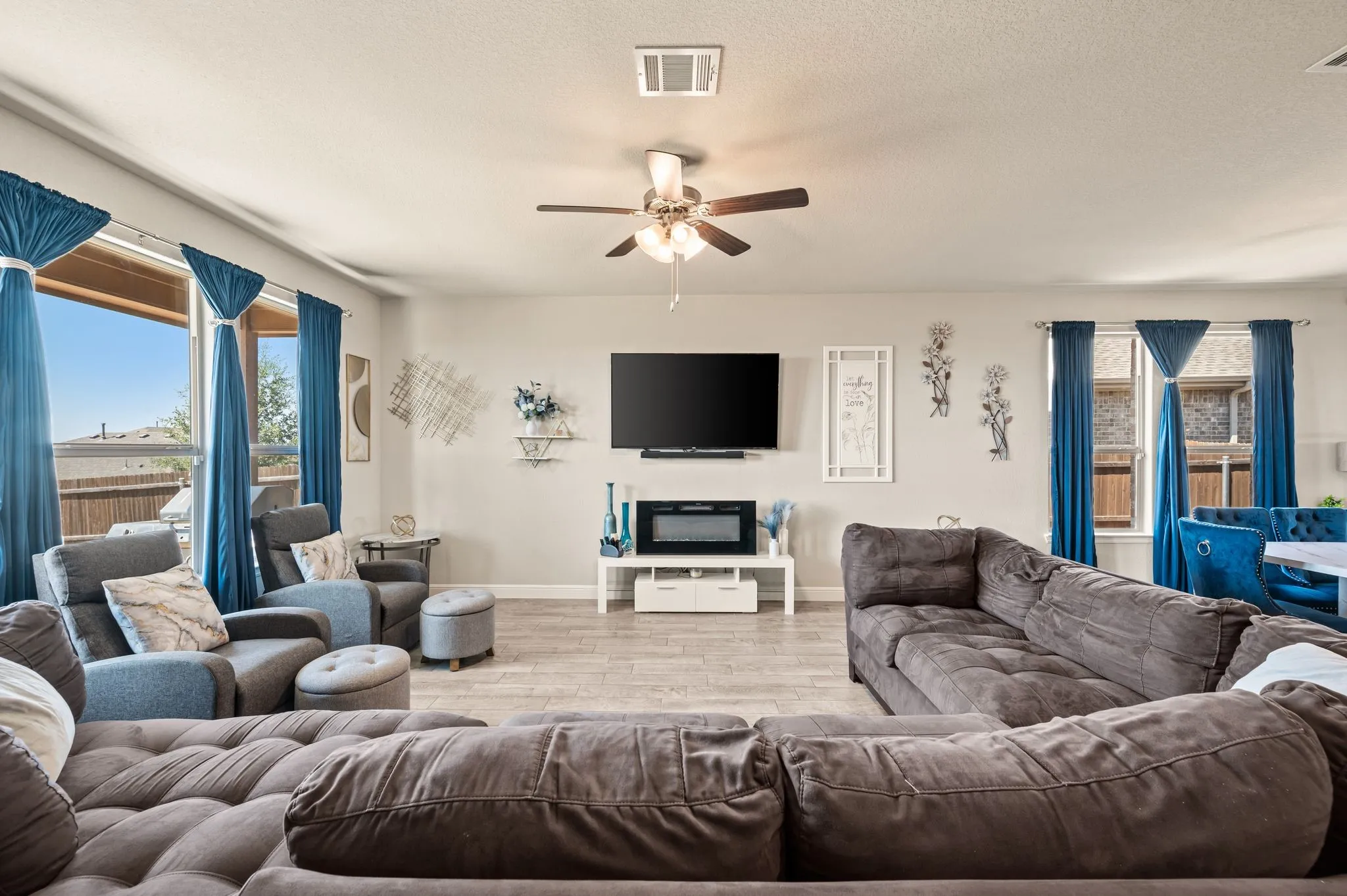 Single Family Residence For Sale in Wise County , 160 Tanager Drive, Rhome, Texas 76078, 5 Bedroom, 3 Bathroom, 2 Garage spaces, 2,141 Sqft, built in 2023, mls#21373646, Real Estate Agent in Rhome, Homes For Sale in Wise county, Homes For Sale in Rhome, Realtor in Rhome Texas, Real Estate Brokerage Independent Realty Texas, Luminita Cordes Realtor