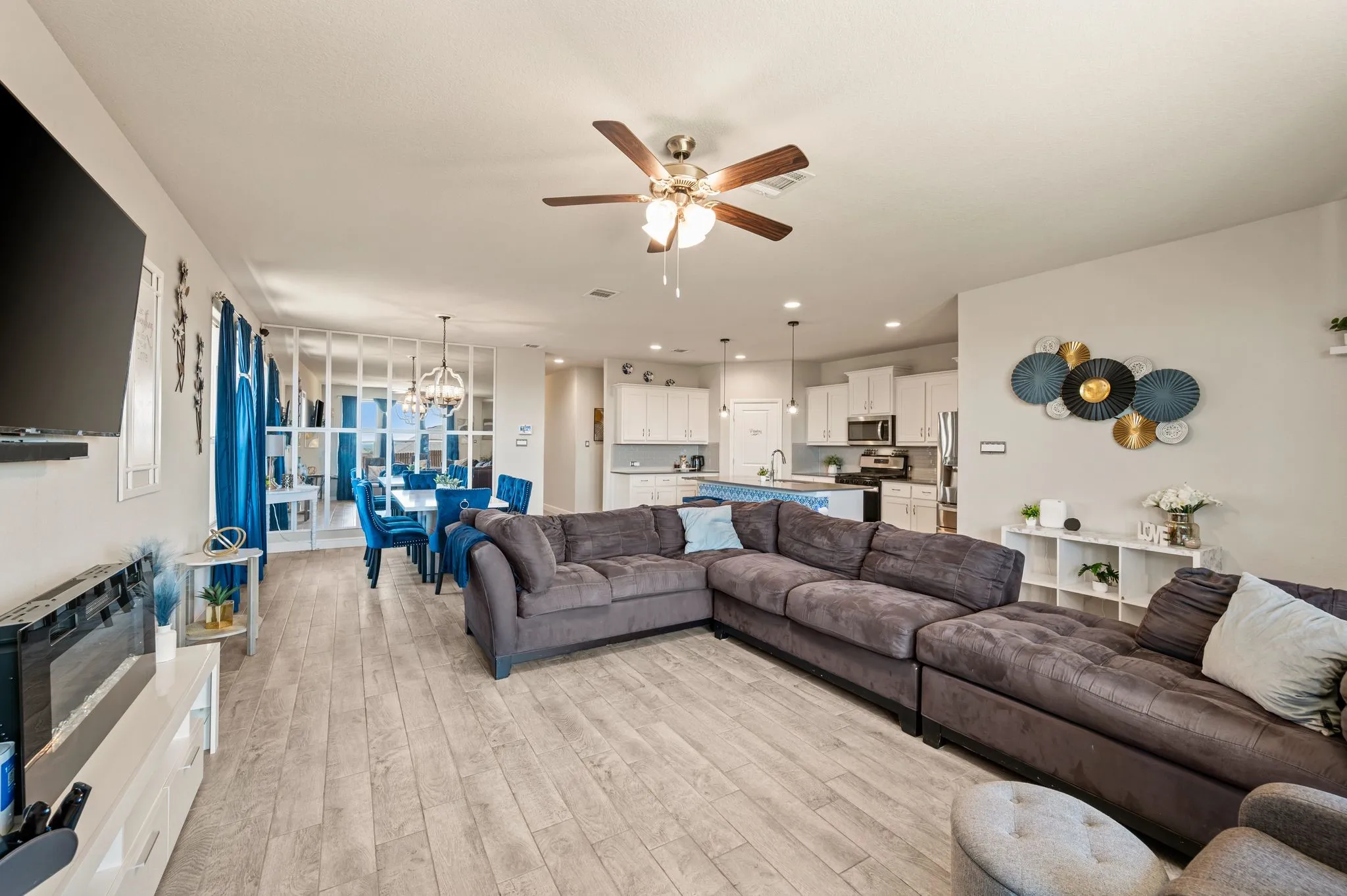 Single Family Residence For Sale in Wise County , 160 Tanager Drive, Rhome, Texas 76078, 5 Bedroom, 3 Bathroom, 2 Garage spaces, 2,141 Sqft, built in 2023, mls#21373646, Real Estate Agent in Rhome, Homes For Sale in Wise county, Homes For Sale in Rhome, Realtor in Rhome Texas, Real Estate Brokerage Independent Realty Texas, Luminita Cordes Realtor