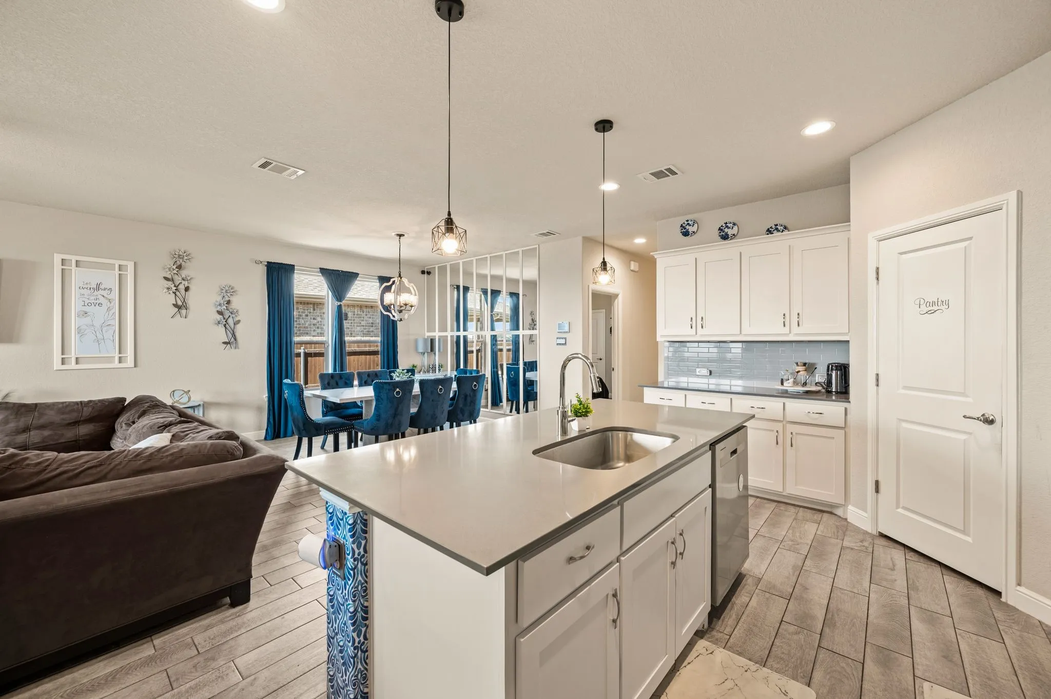 Single Family Residence For Sale in Wise County , 160 Tanager Drive, Rhome, Texas 76078, 5 Bedroom, 3 Bathroom, 2 Garage spaces, 2,141 Sqft, built in 2023, mls#21373646, Real Estate Agent in Rhome, Homes For Sale in Wise county, Homes For Sale in Rhome, Realtor in Rhome Texas, Real Estate Brokerage Independent Realty Texas, Luminita Cordes Realtor