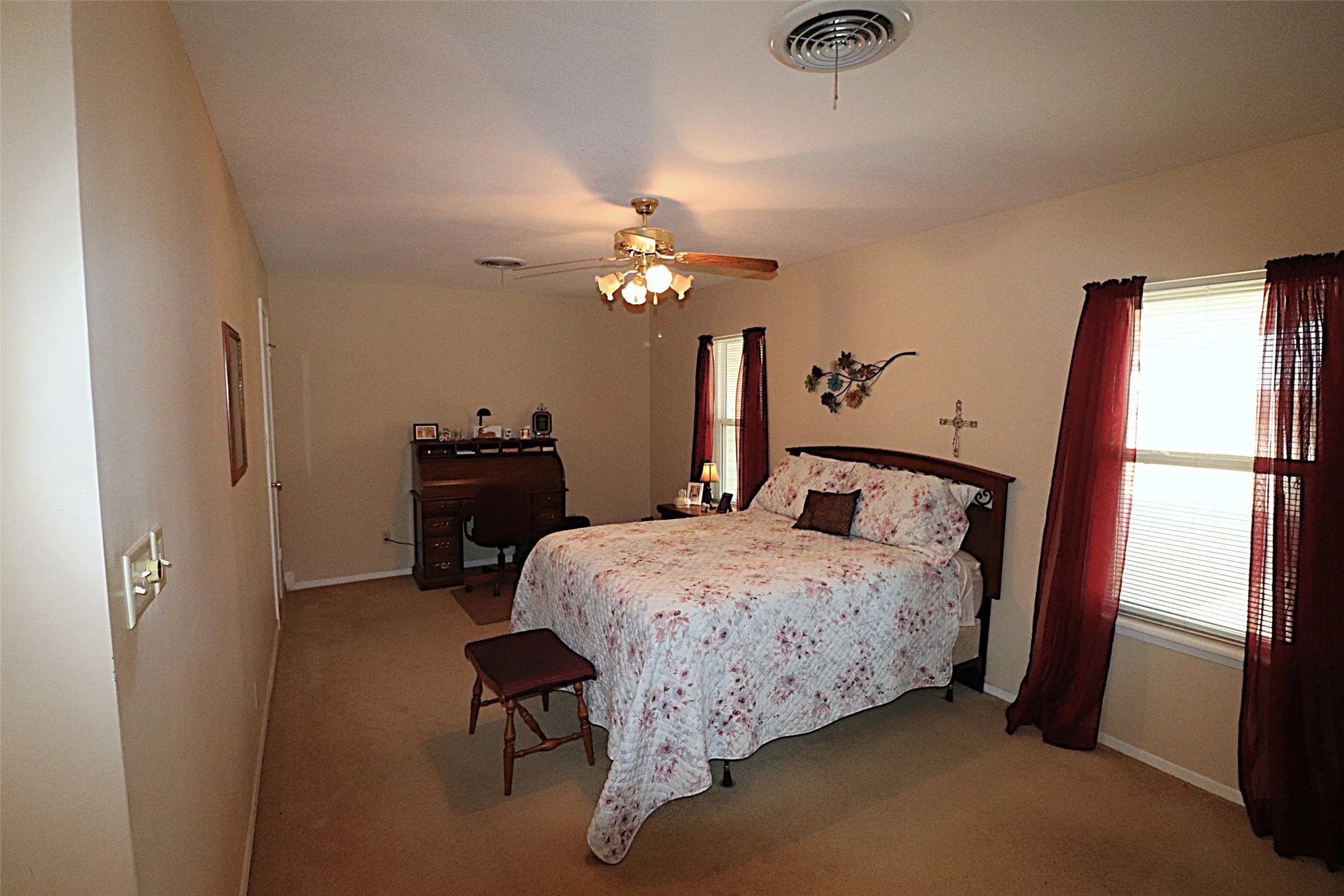Single Family Residence For Sale in Jones County , 7126 FM 142, Stamford, Texas 79553, 4 Bedroom, 3 Bathroom, Garage spaces, 2,466 Sqft, built in 1969, mls#21383688, Real Estate Agent in Stamford, Homes For Sale in Jones county, Homes For Sale in Stamford, Realtor in Stamford Texas, Real Estate Brokerage Independent Realty Texas, Luminita Cordes Realtor