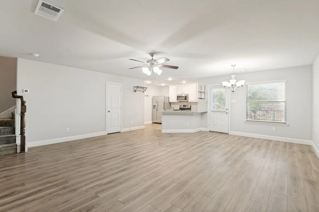 Townhouse For Rent in Hunt County , 6815 Jade Drive, Greenville, Texas 75402, 3 Bedroom, 3 Bathroom, 2 Garage spaces, 1,469 Sqft, built in 2019, mls#21384299, Real Estate Agent in Greenville, Homes For Rent in Hunt county, Homes For Rent in Greenville, Realtor in Greenville Texas, Real Estate Brokerage Independent Realty Texas, Luminita Cordes Realtor