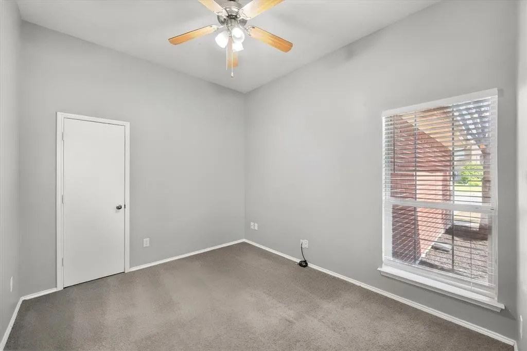 Single Family Residence For Rent in Tarrant County , 508 Ammonite Court, Arlington, Texas 76002, 4 Bedroom, 2 Bathroom, 2 Garage spaces, 1,960 Sqft, built in 2005, mls#21384688, Real Estate Agent in Arlington, Homes For Rent in Tarrant county, Homes For Rent in Arlington, Realtor in Arlington Texas, Real Estate Brokerage Independent Realty Texas, Luminita Cordes Realtor