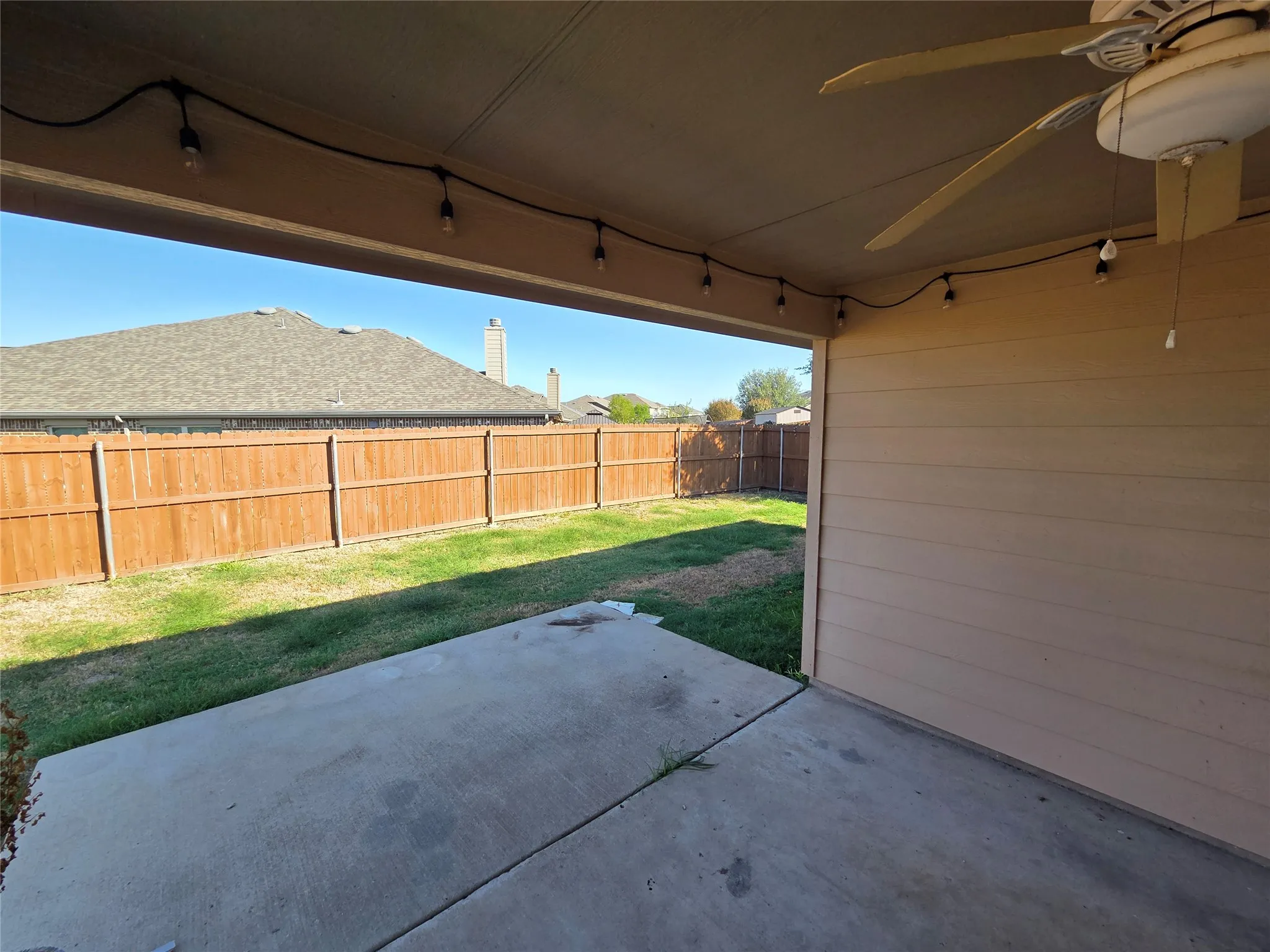 Single Family Residence For Rent in Kaufman County , 2007 Samantha Lane, Heartland, Texas 75126, 3 Bedroom, 2 Bathroom, 3 Garage spaces, 1,614 Sqft, built in 2010, mls#21384618, Real Estate Agent in Heartland, Homes For Rent in Kaufman county, Homes For Rent in Heartland, Realtor in Heartland Texas, Real Estate Brokerage Independent Realty Texas, Luminita Cordes Realtor