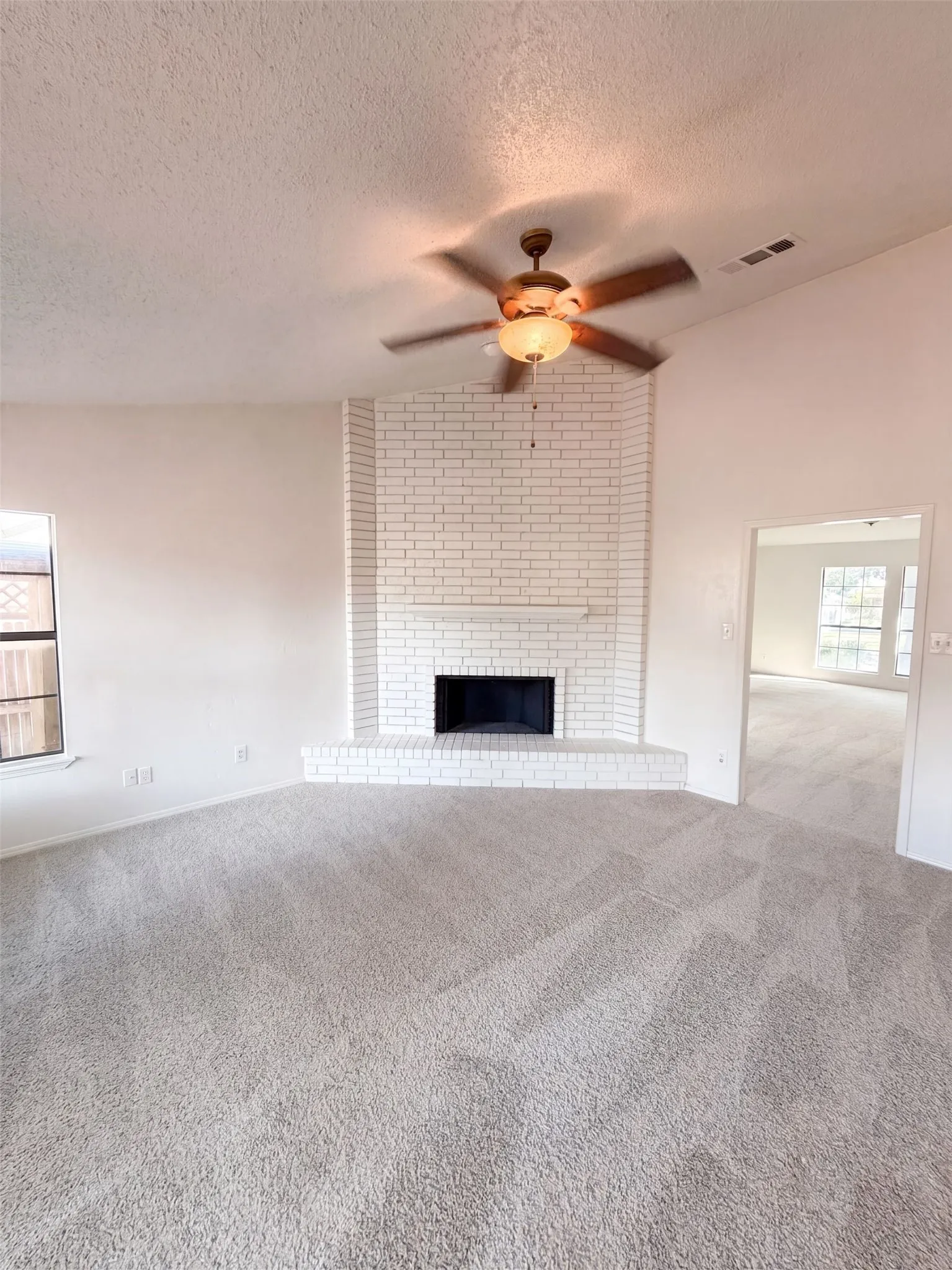Single Family Residence For Sale in Denton County , 4636 Archer Drive, The Colony, Texas 75056, 3 Bedroom, 2 Bathroom, 2 Garage spaces, 1,900 Sqft, built in 1985, mls#21384704, Real Estate Agent in The Colony, Homes For Sale in Denton county, Homes For Sale in The Colony, Realtor in The Colony Texas, Real Estate Brokerage Independent Realty Texas, Luminita Cordes Realtor