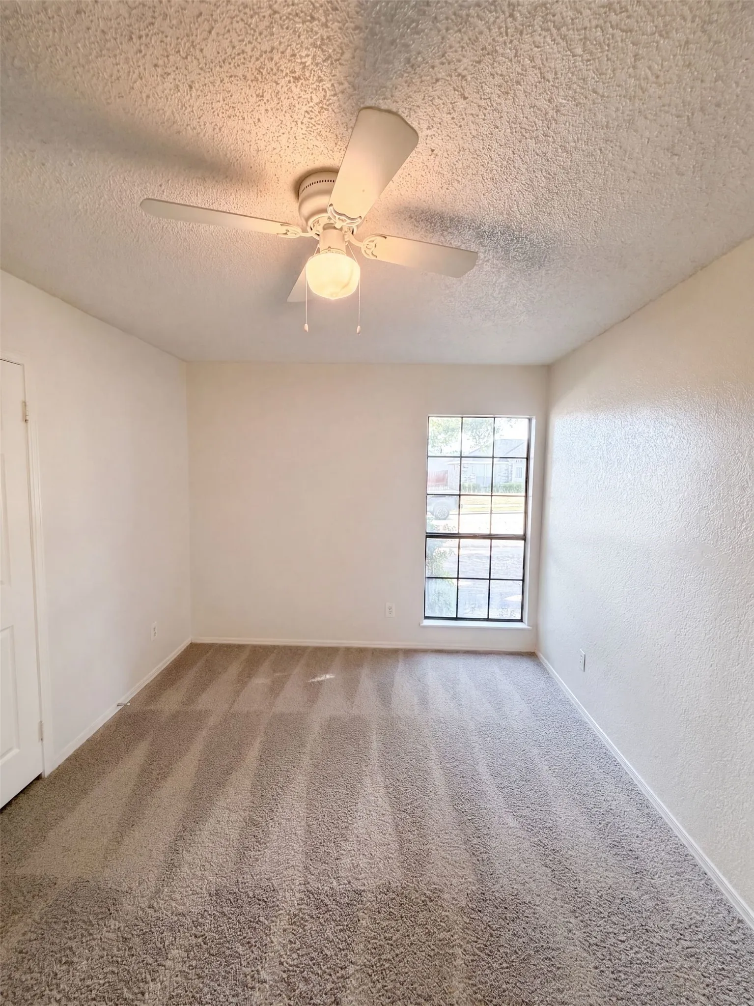 Single Family Residence For Sale in Denton County , 4636 Archer Drive, The Colony, Texas 75056, 3 Bedroom, 2 Bathroom, 2 Garage spaces, 1,900 Sqft, built in 1985, mls#21384704, Real Estate Agent in The Colony, Homes For Sale in Denton county, Homes For Sale in The Colony, Realtor in The Colony Texas, Real Estate Brokerage Independent Realty Texas, Luminita Cordes Realtor